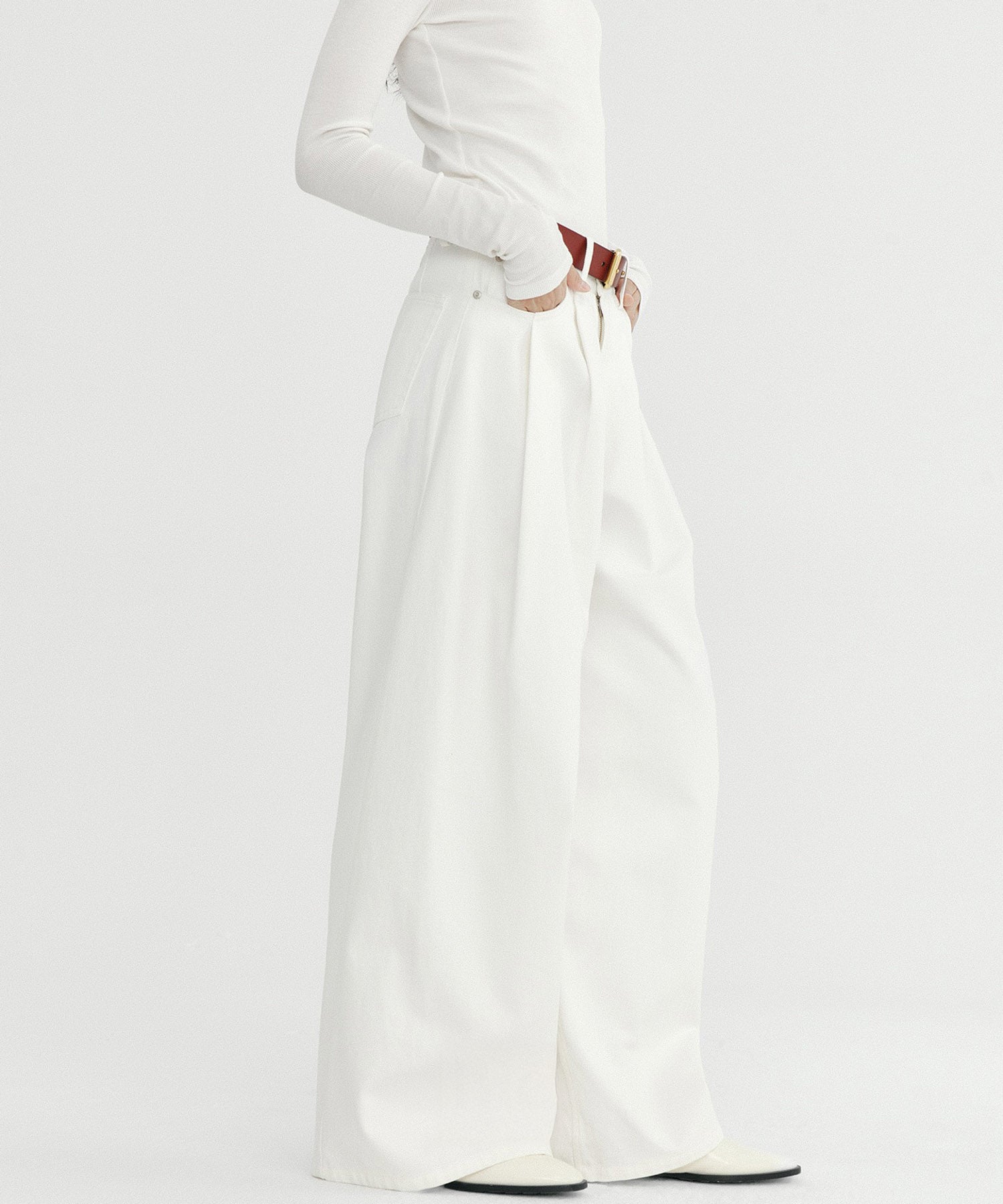 ホワイトデニム ワイドパンツ