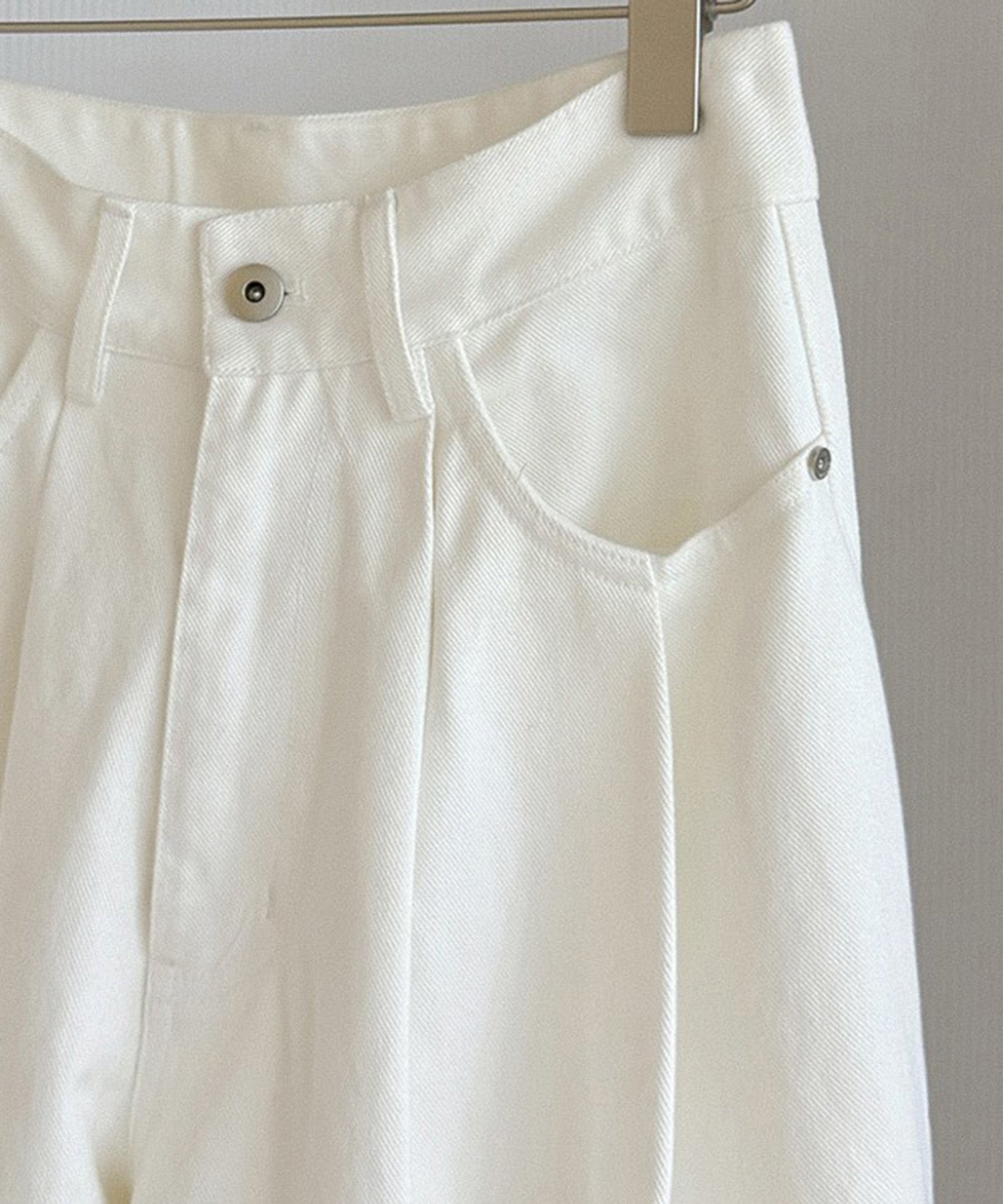 ホワイトデニム ワイドパンツ