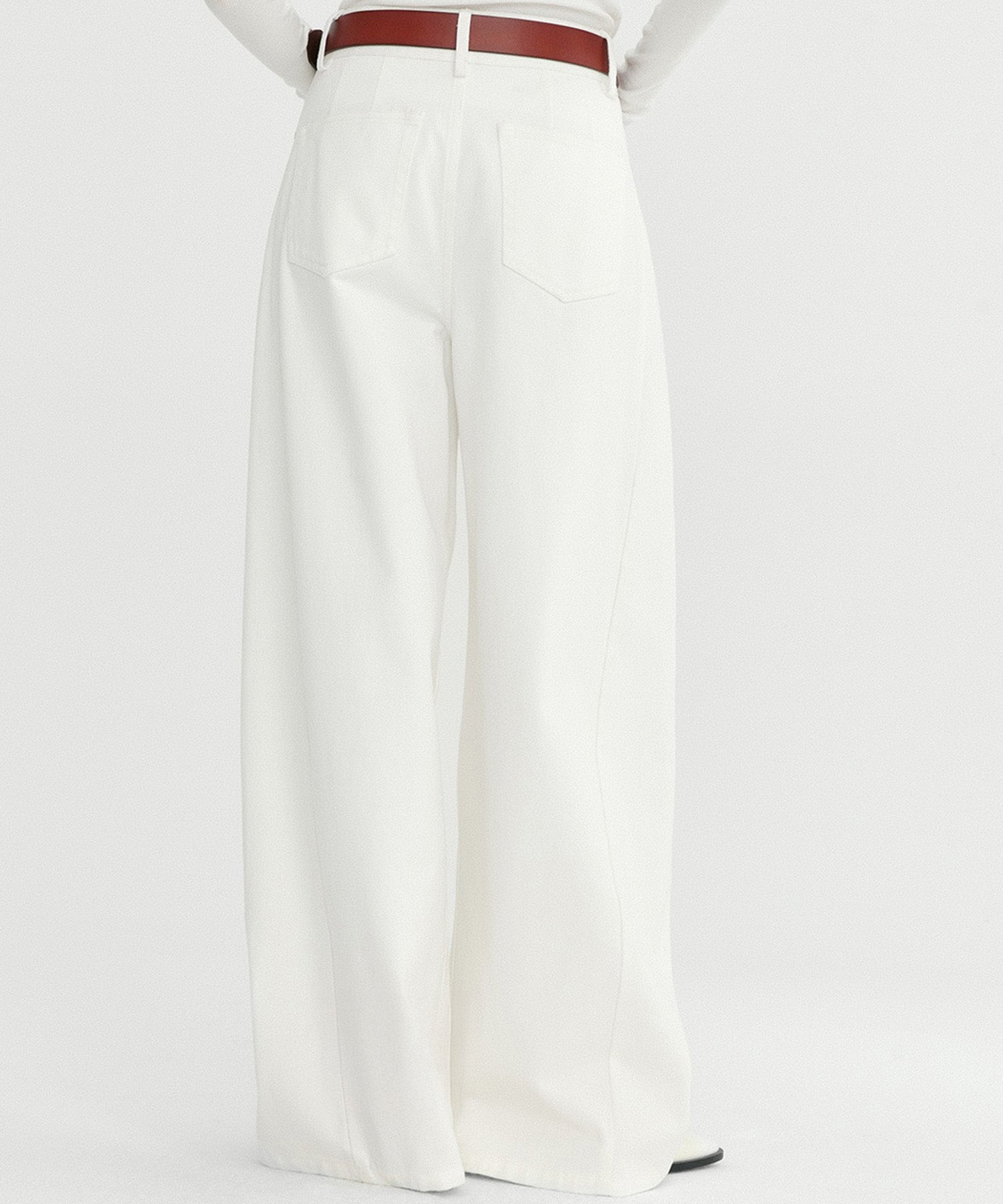 ホワイトデニム ワイドパンツ