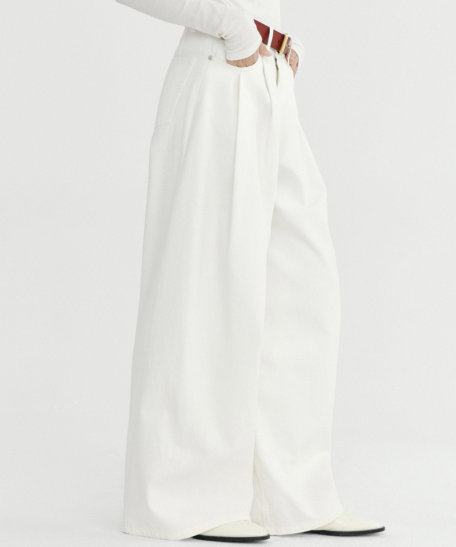 ホワイトデニム ワイドパンツ