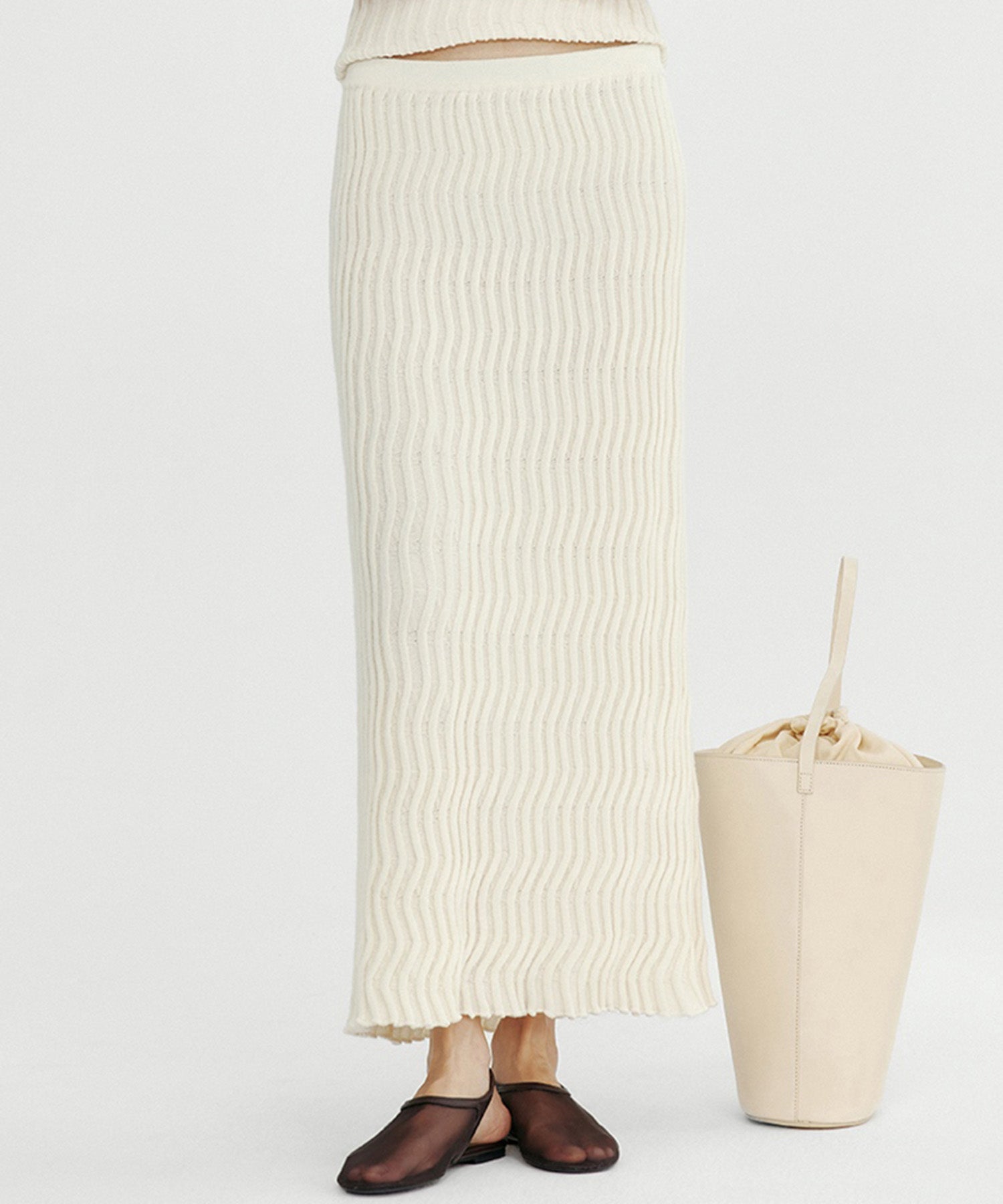 ウェービーニットスカート