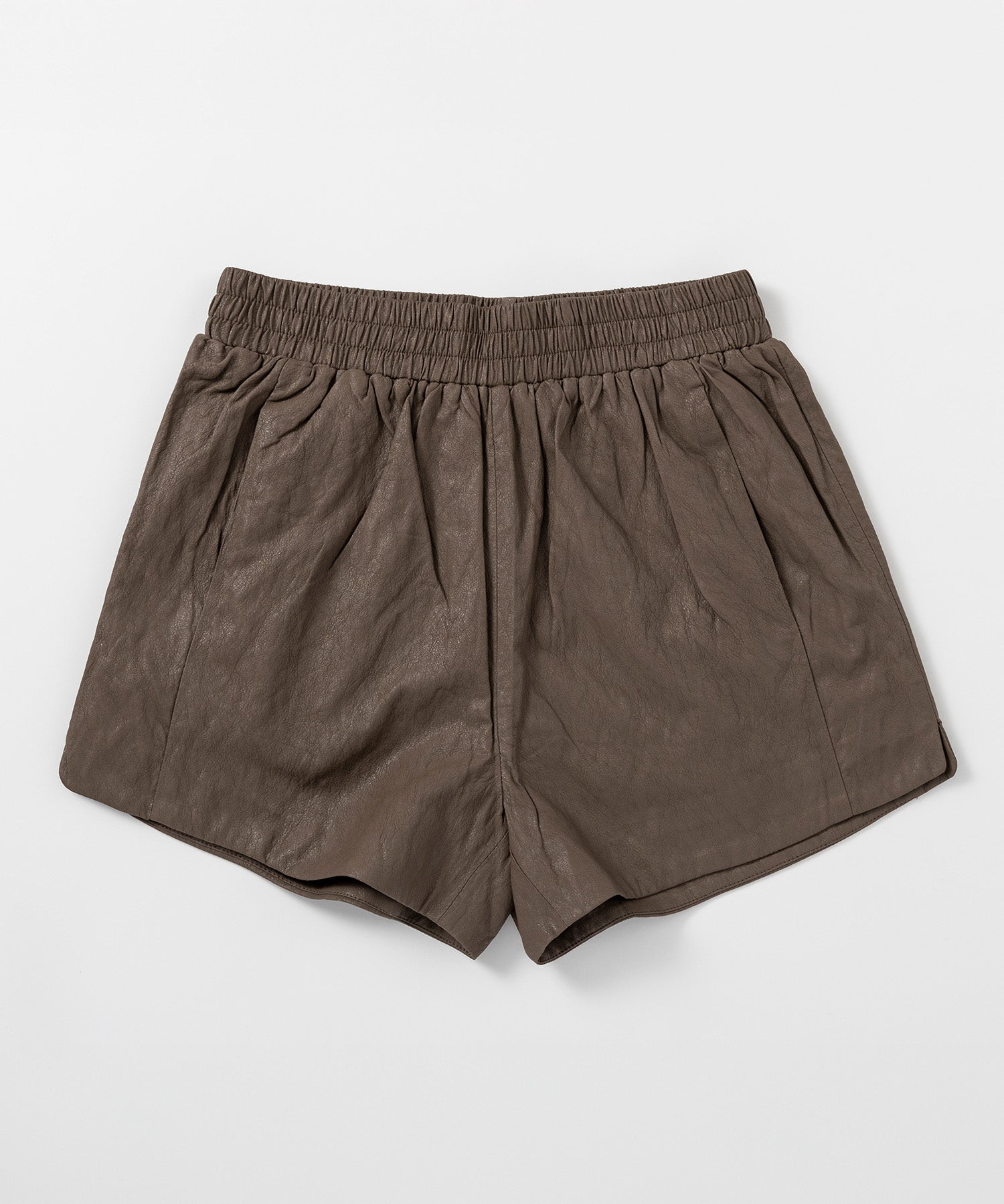 シンセティックレザー ショートパンツ