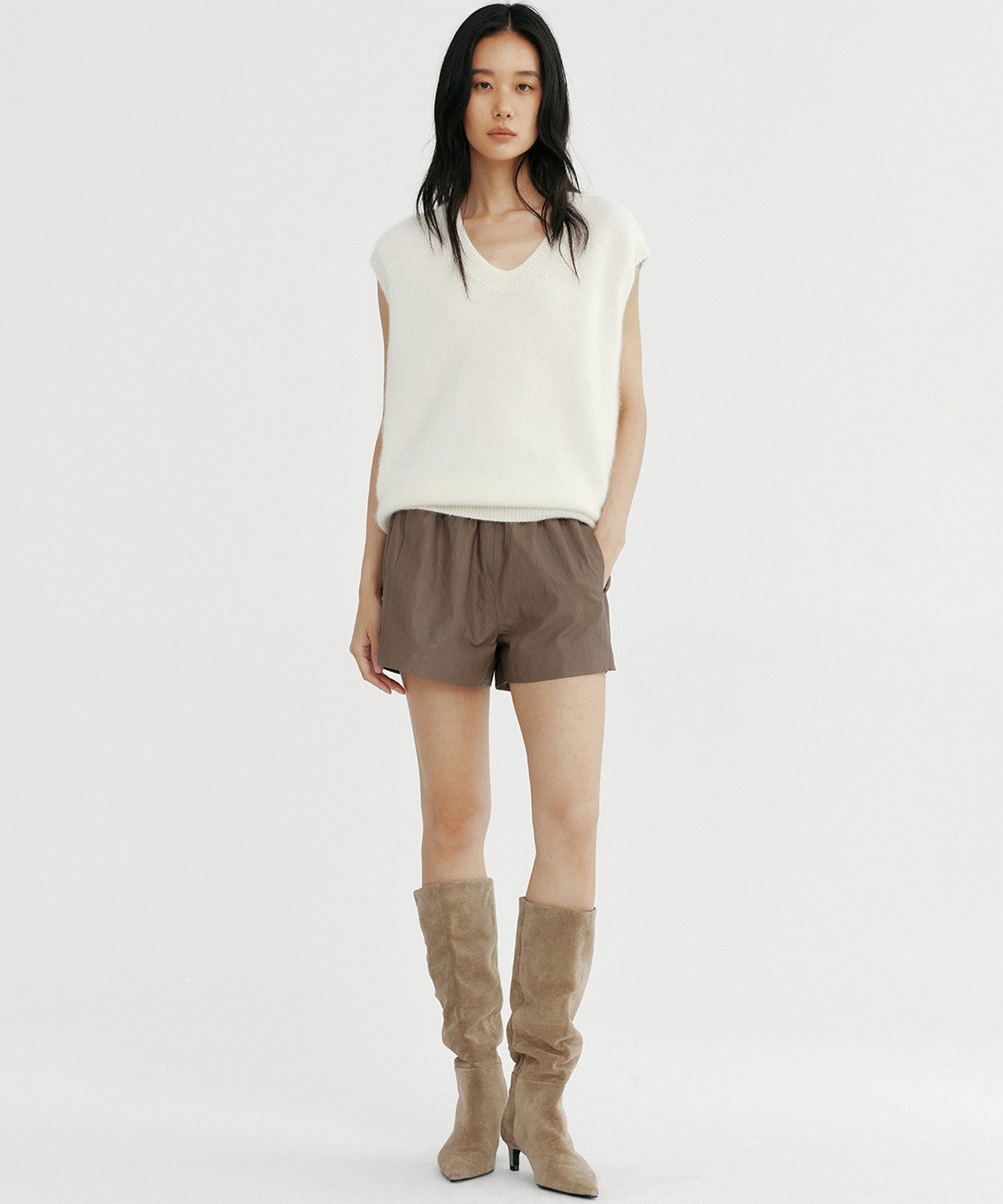 シンセティックレザー ショートパンツ