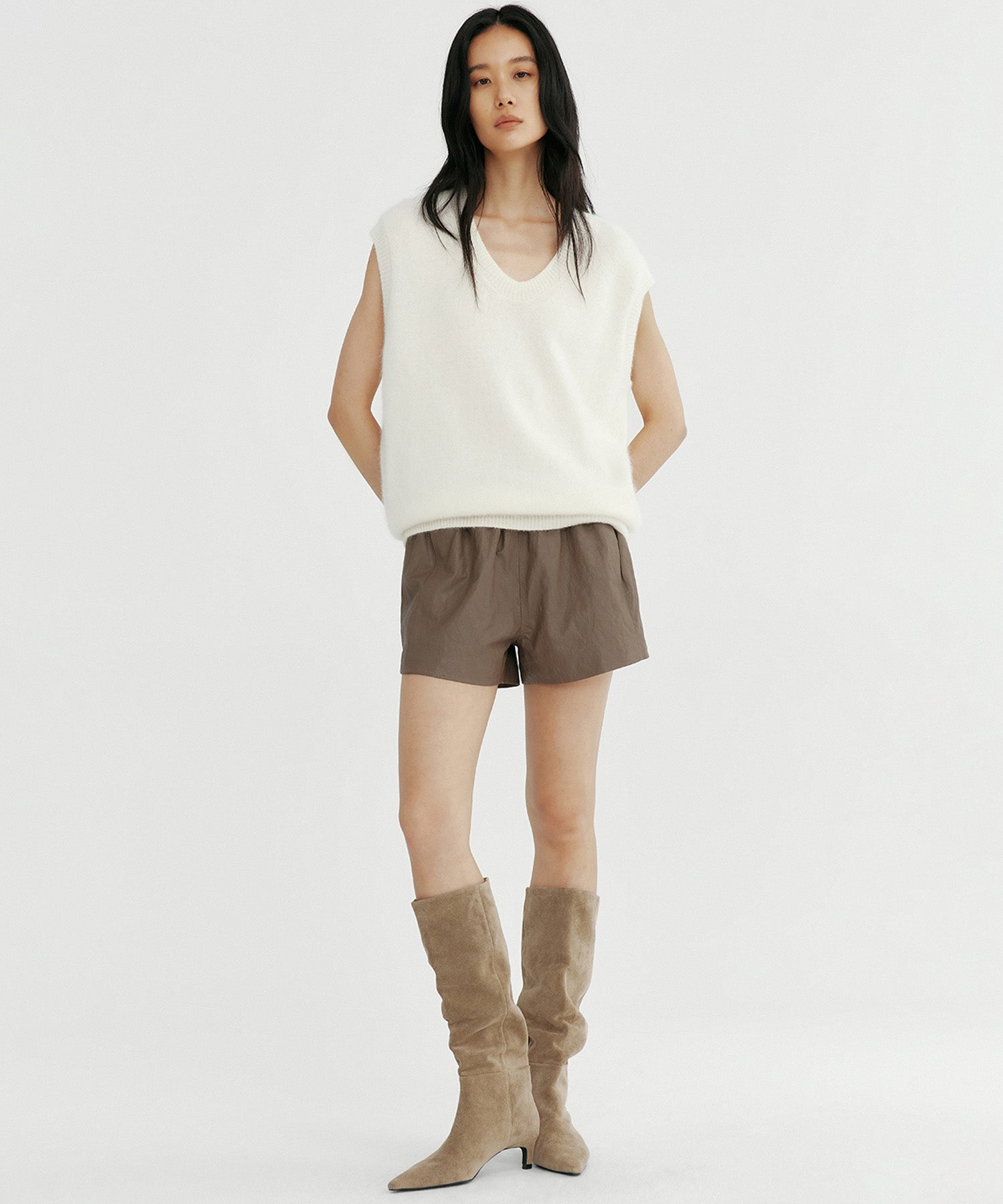 シンセティックレザー ショートパンツ