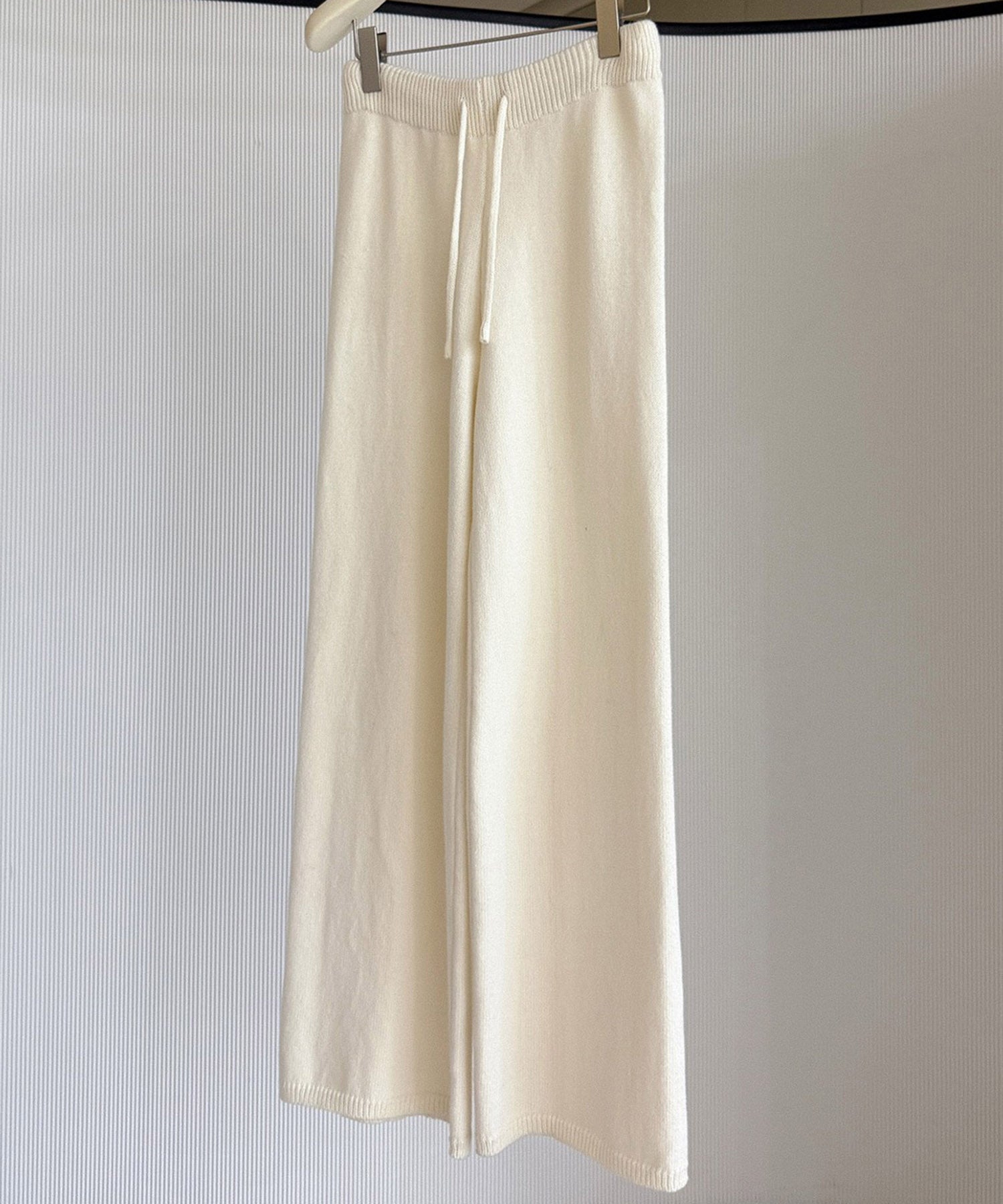 【12月上旬お届け予約商品】カシミヤブレンド ワイドニットパンツ