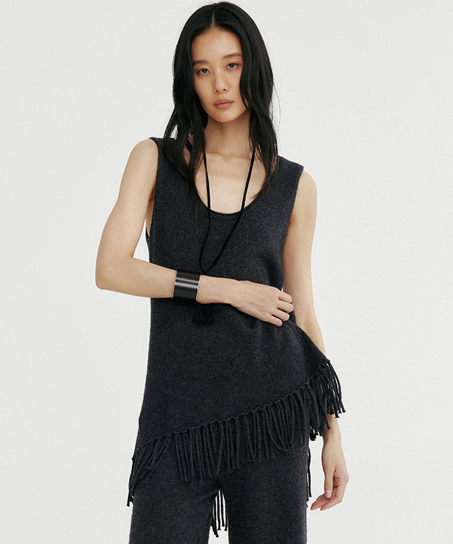 フリンジニットチュニック