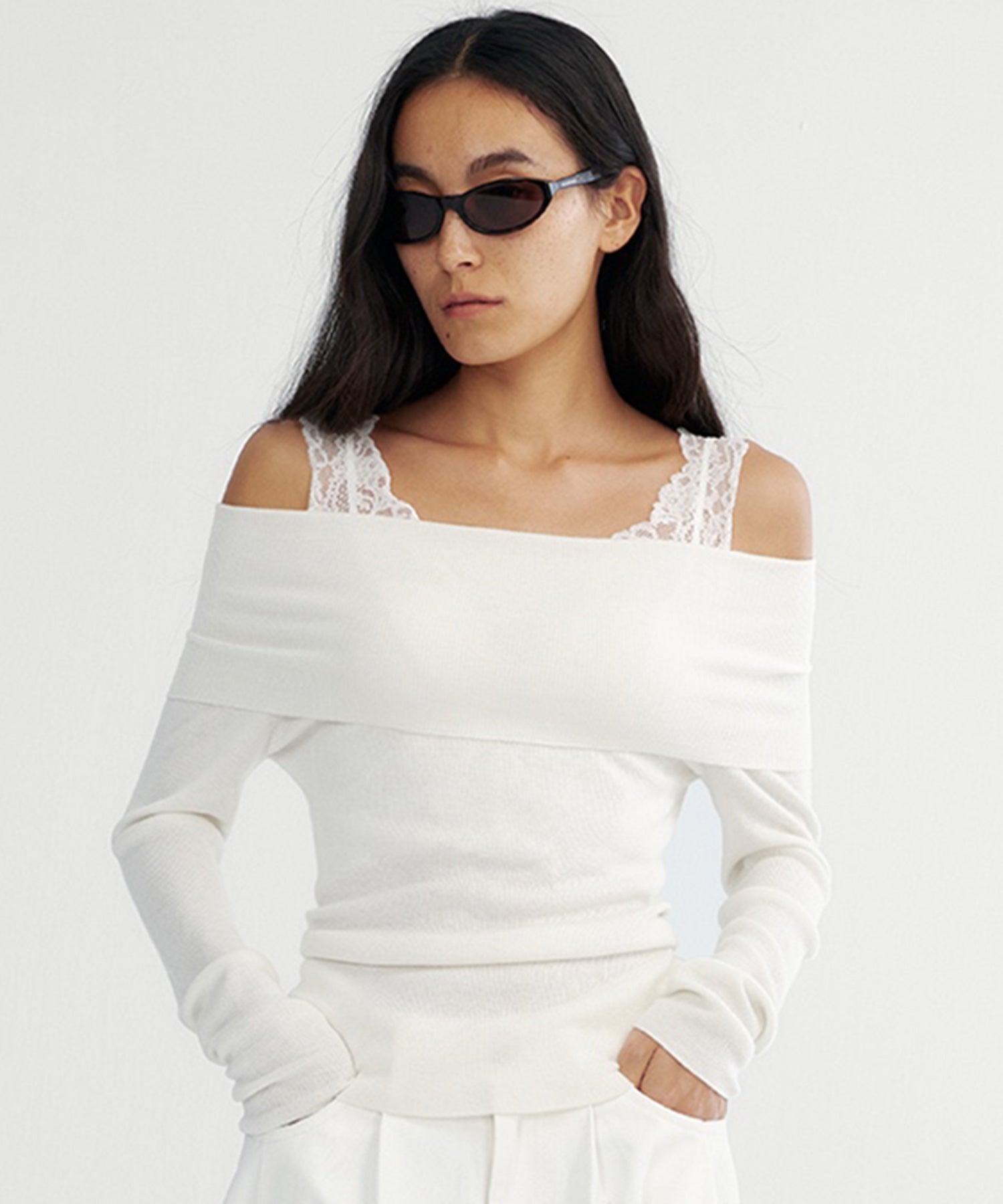 カシミヤブレンド オフショルダーニット