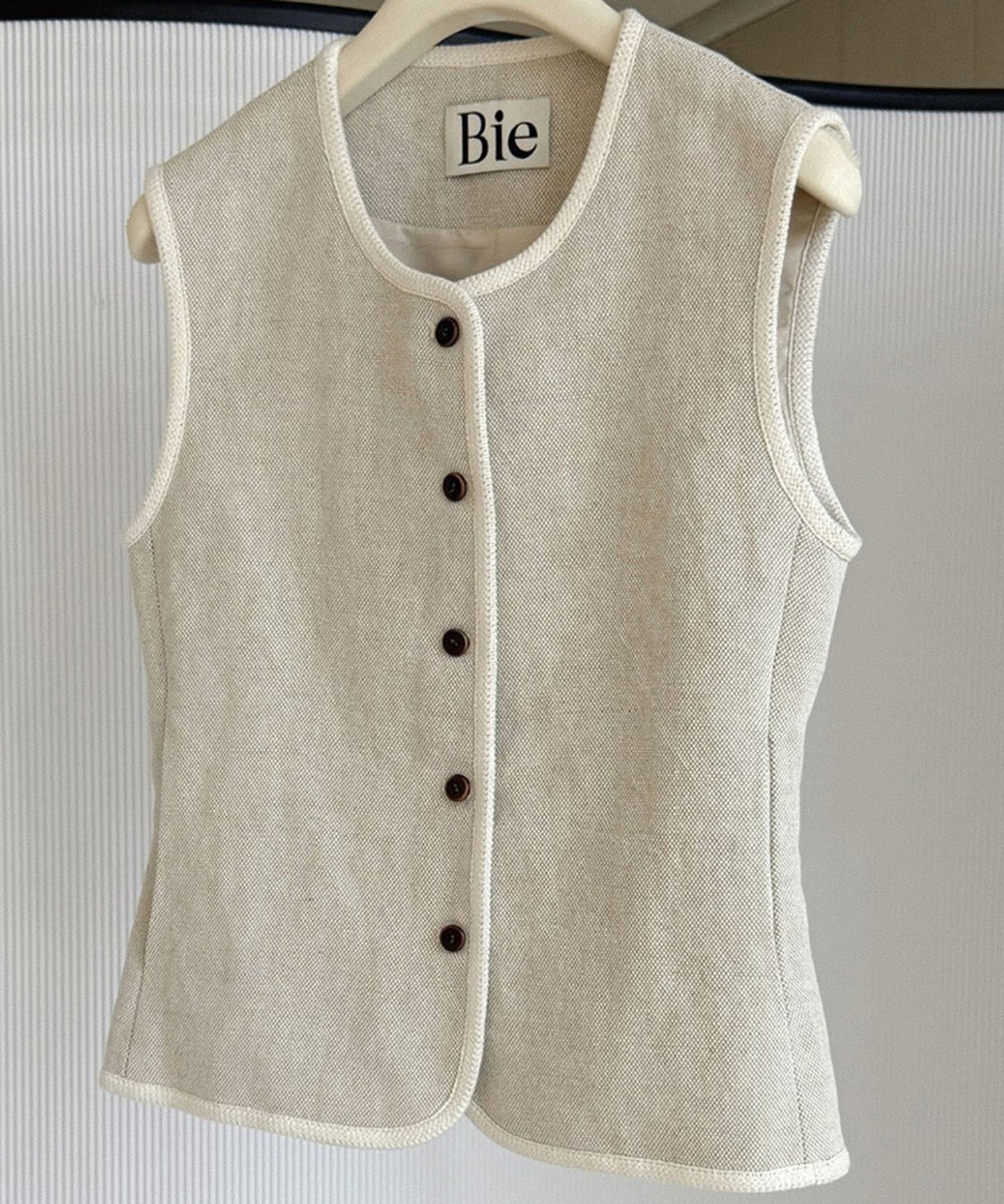 リネンパイピングベスト