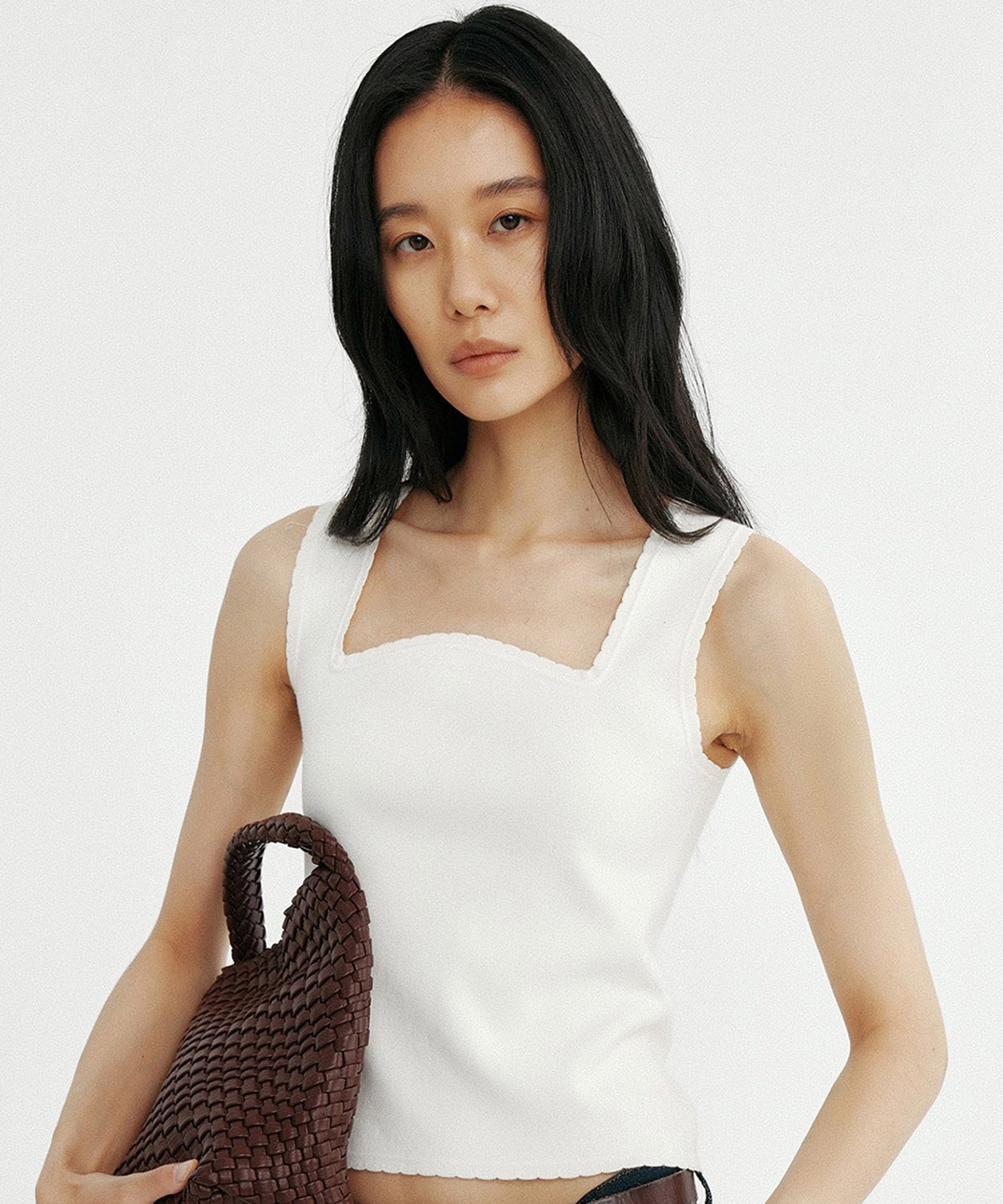 スクエアネック タンクトップ