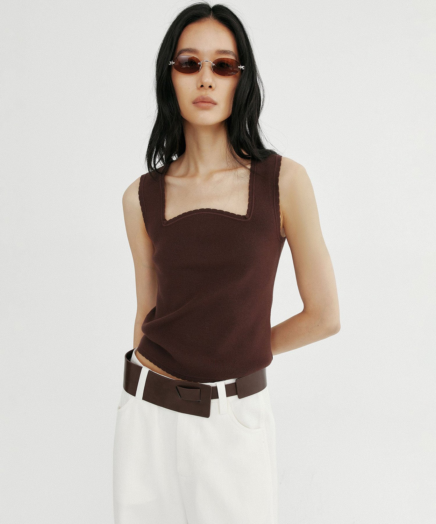 スクエアネック タンクトップ