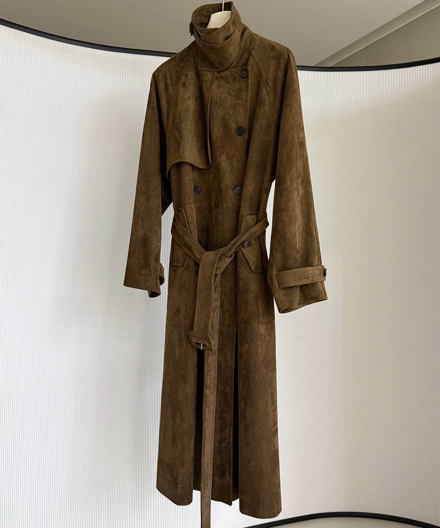 ダブルブレスト トレンチコート