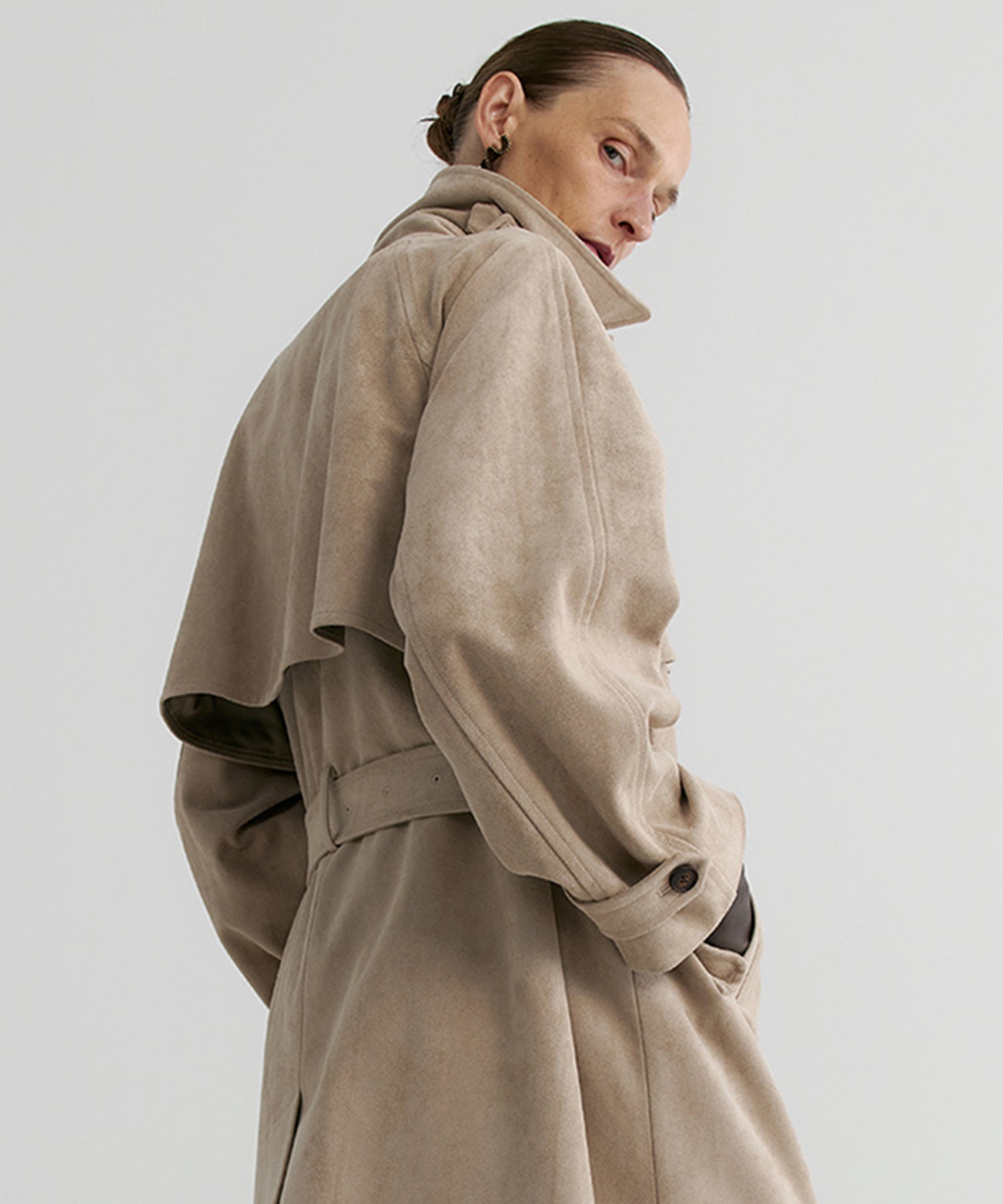 ダブルブレスト トレンチコート