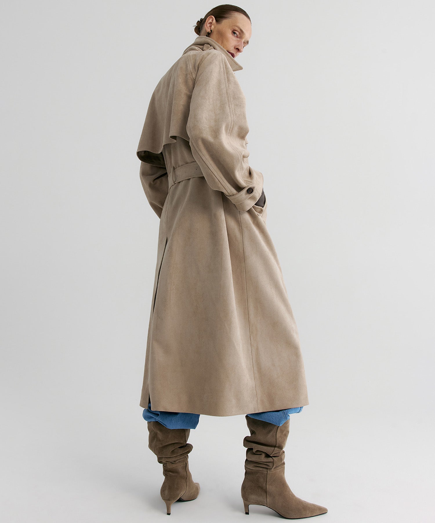 ダブルブレスト トレンチコート