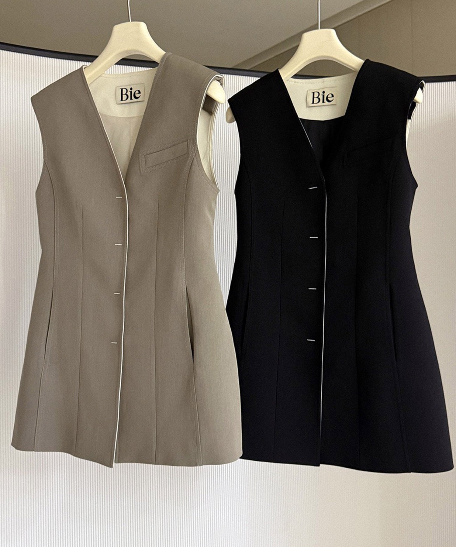 コンシャスVネックジレ