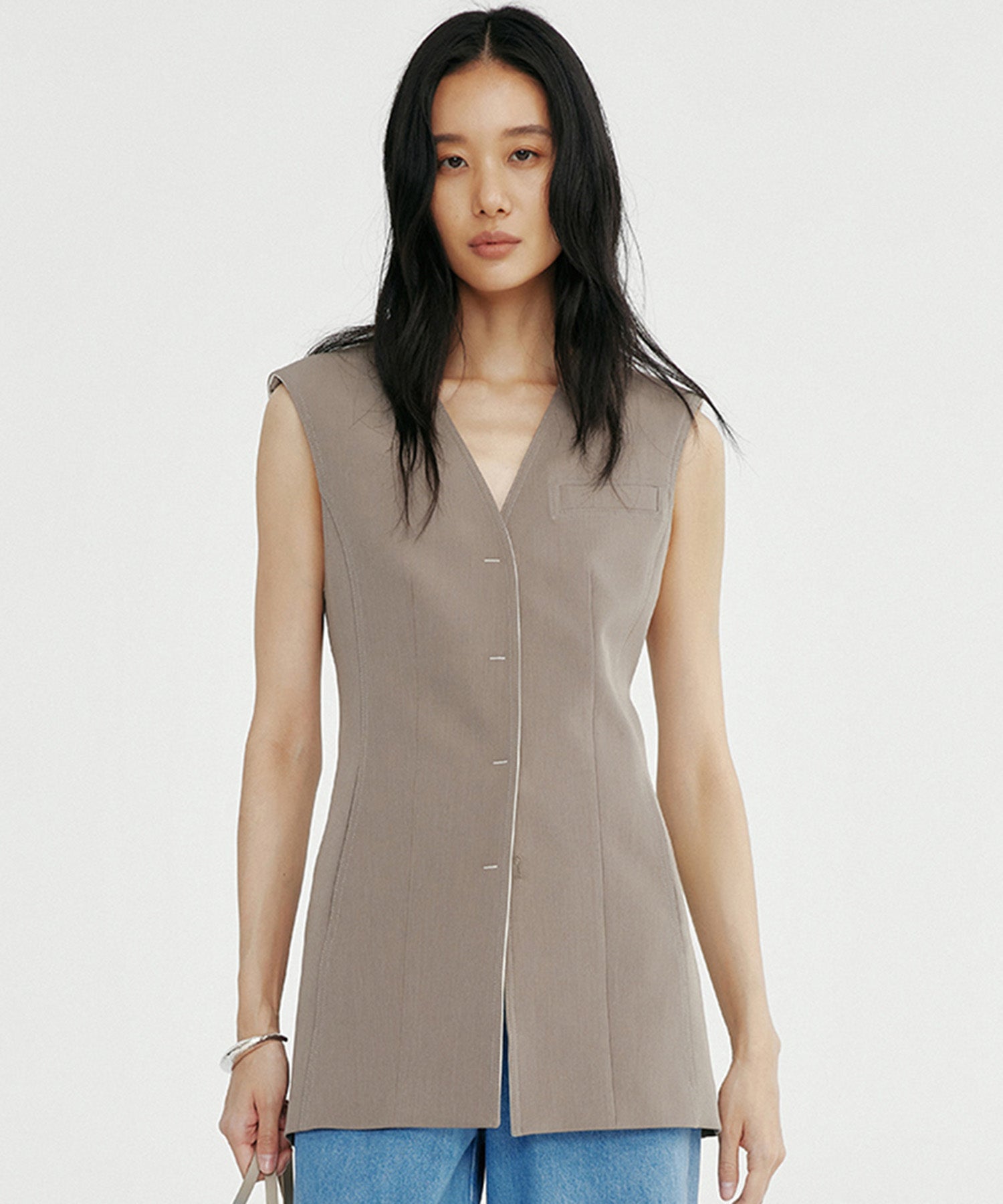 コンシャスVネックジレ