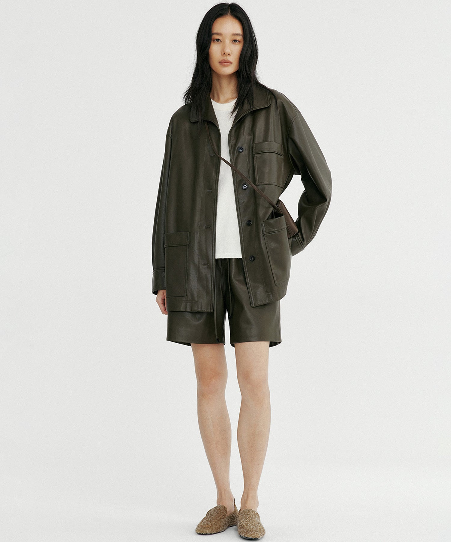 オープンカラーレザーライクジャケット