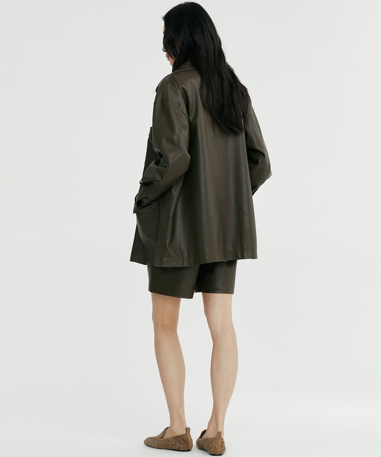 オープンカラーレザーライクジャケット