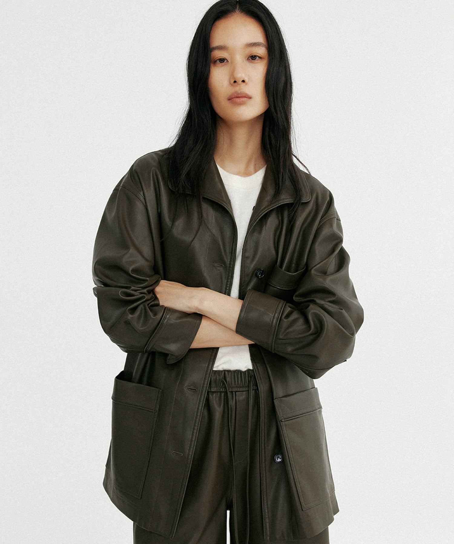 オープンカラーレザーライクジャケット