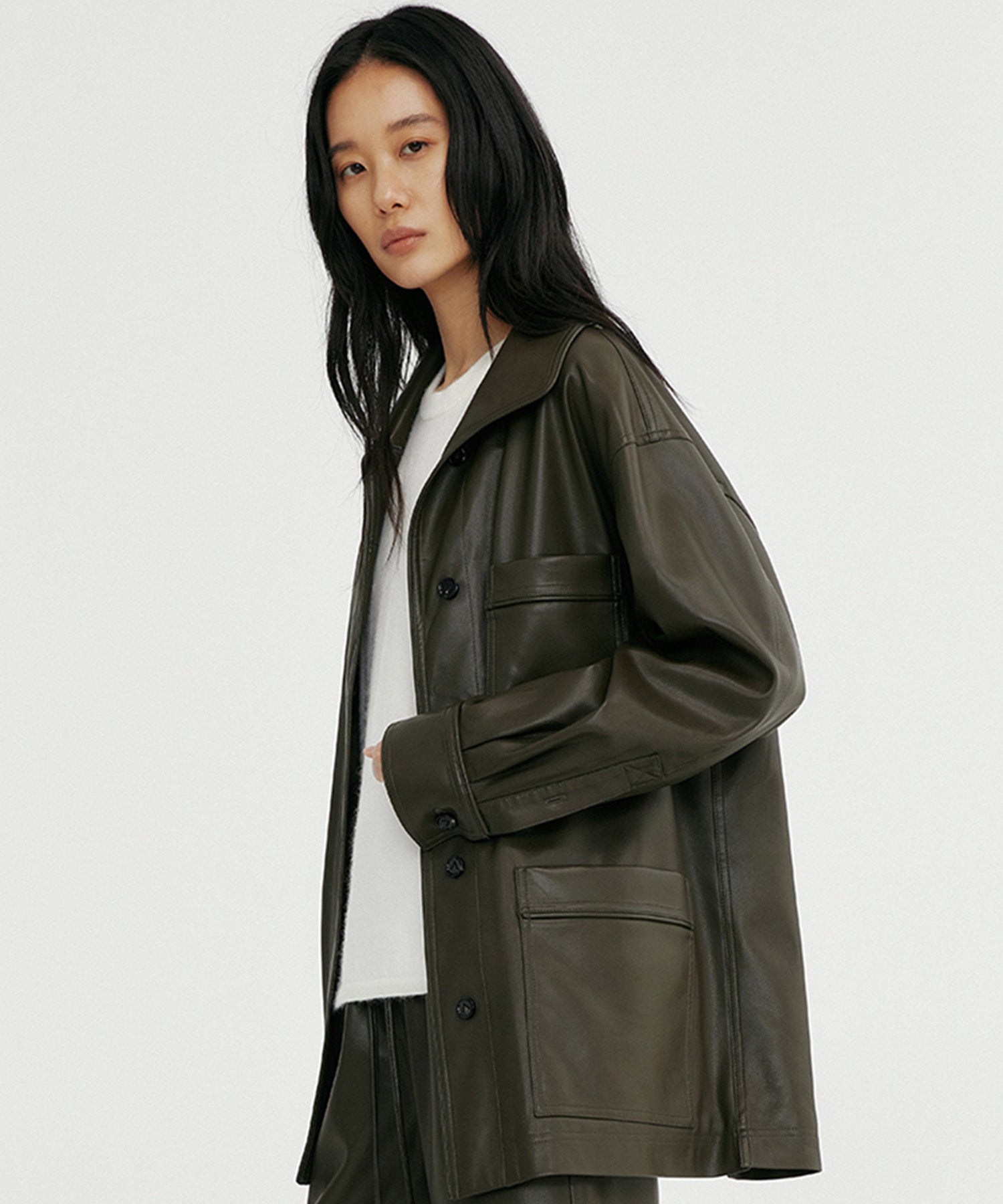 オープンカラーレザーライクジャケット