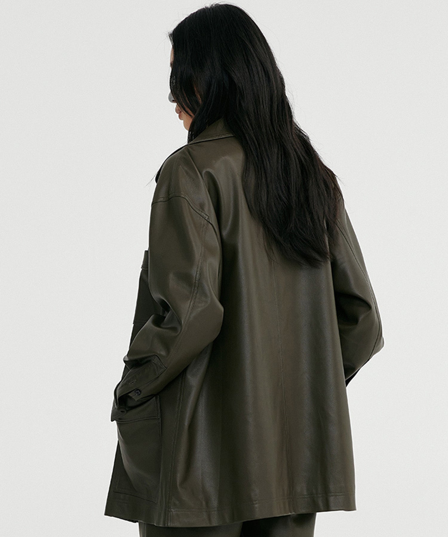 オープンカラーレザーライクジャケット