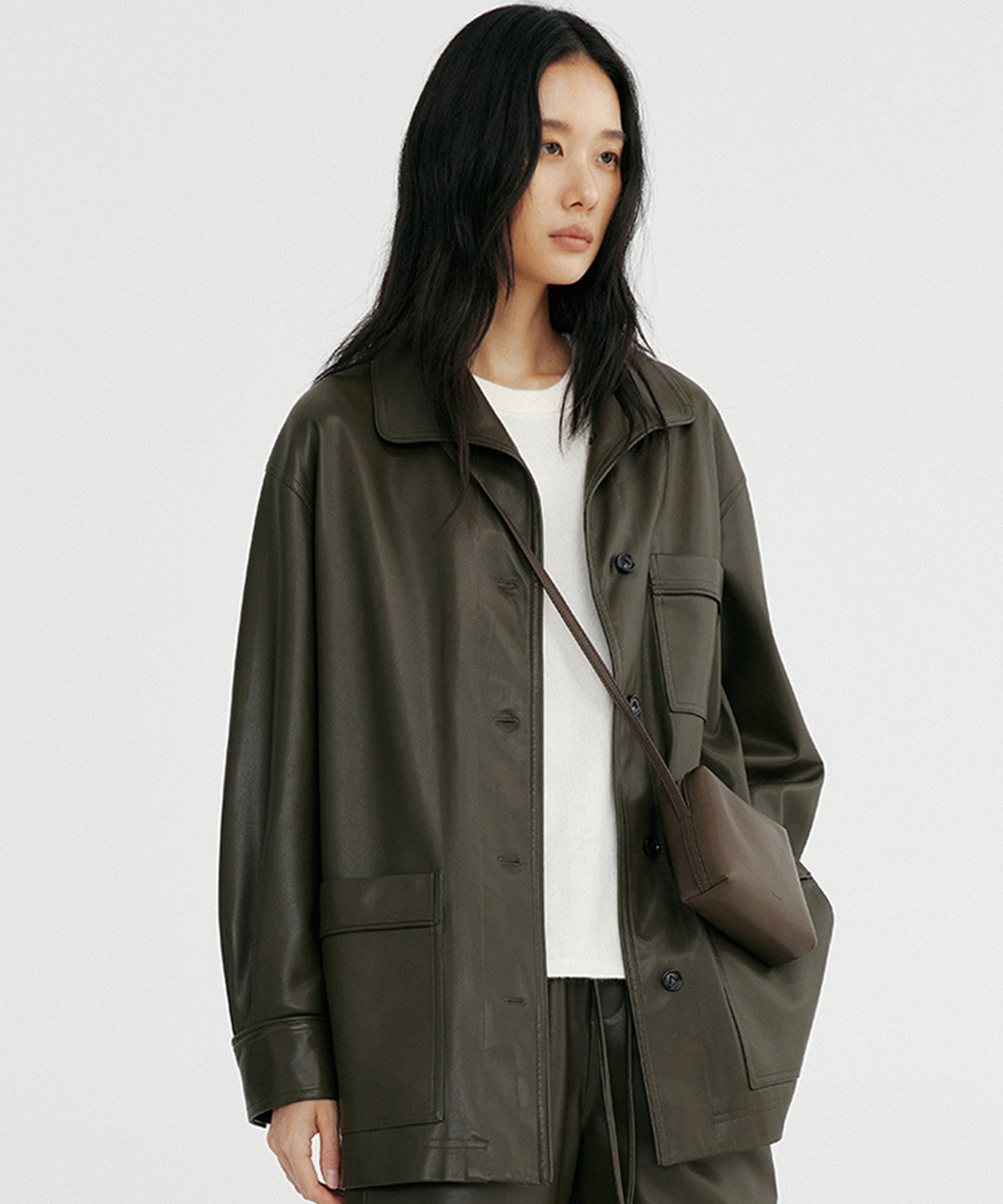 オープンカラーレザーライクジャケット