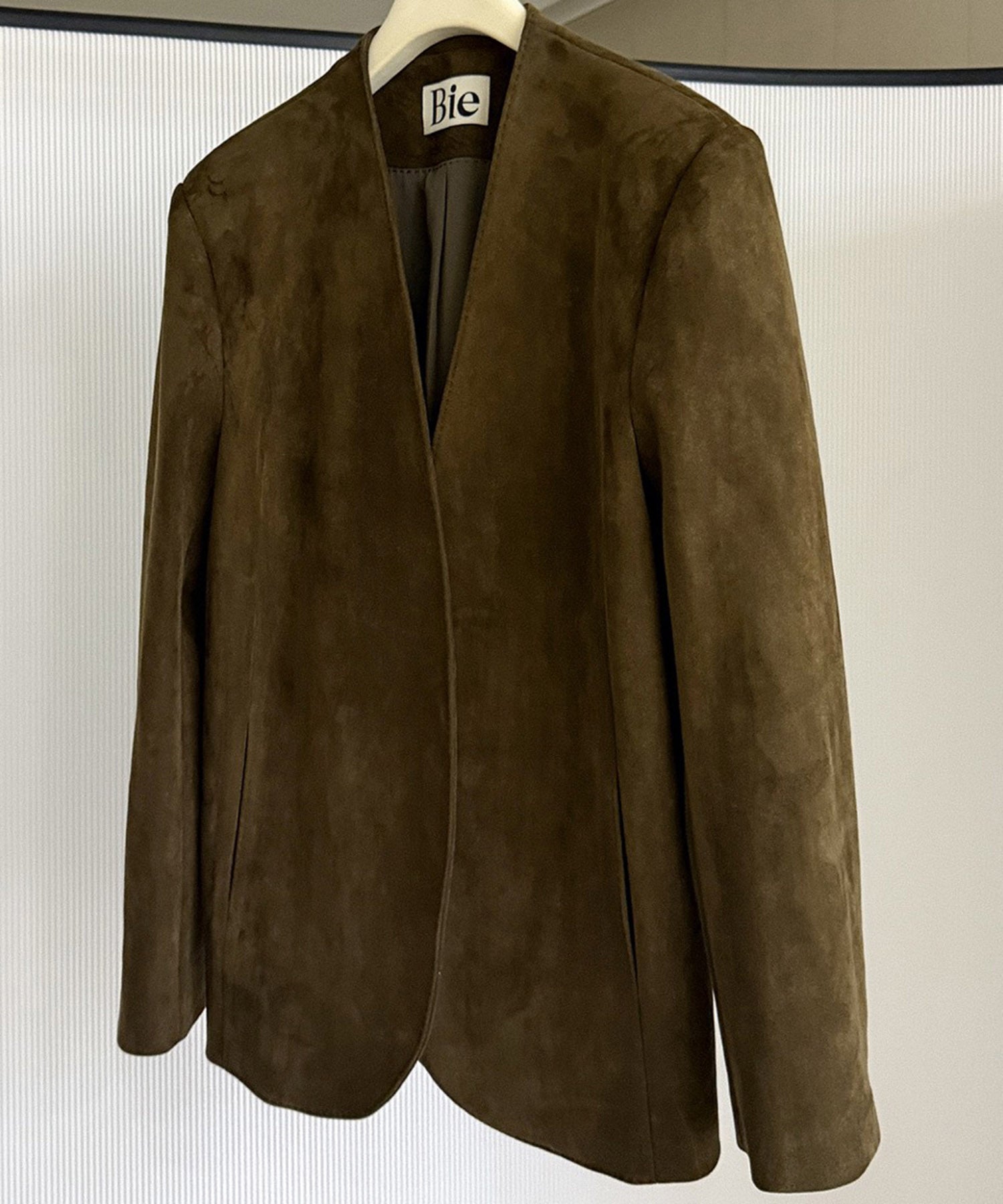 【12月上旬お届け予約商品】スエードタッチノーカラージャケット