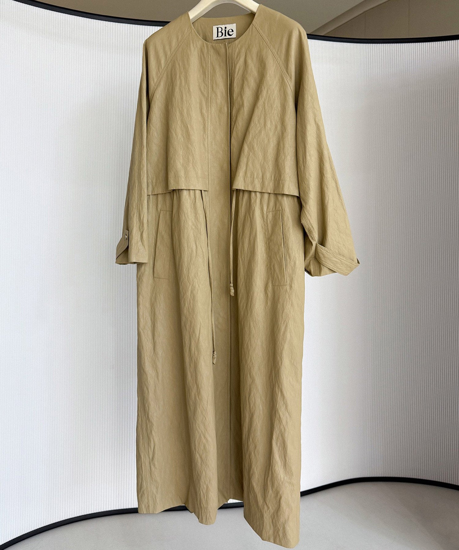 シンセティックレザー ノーカラーロングコート