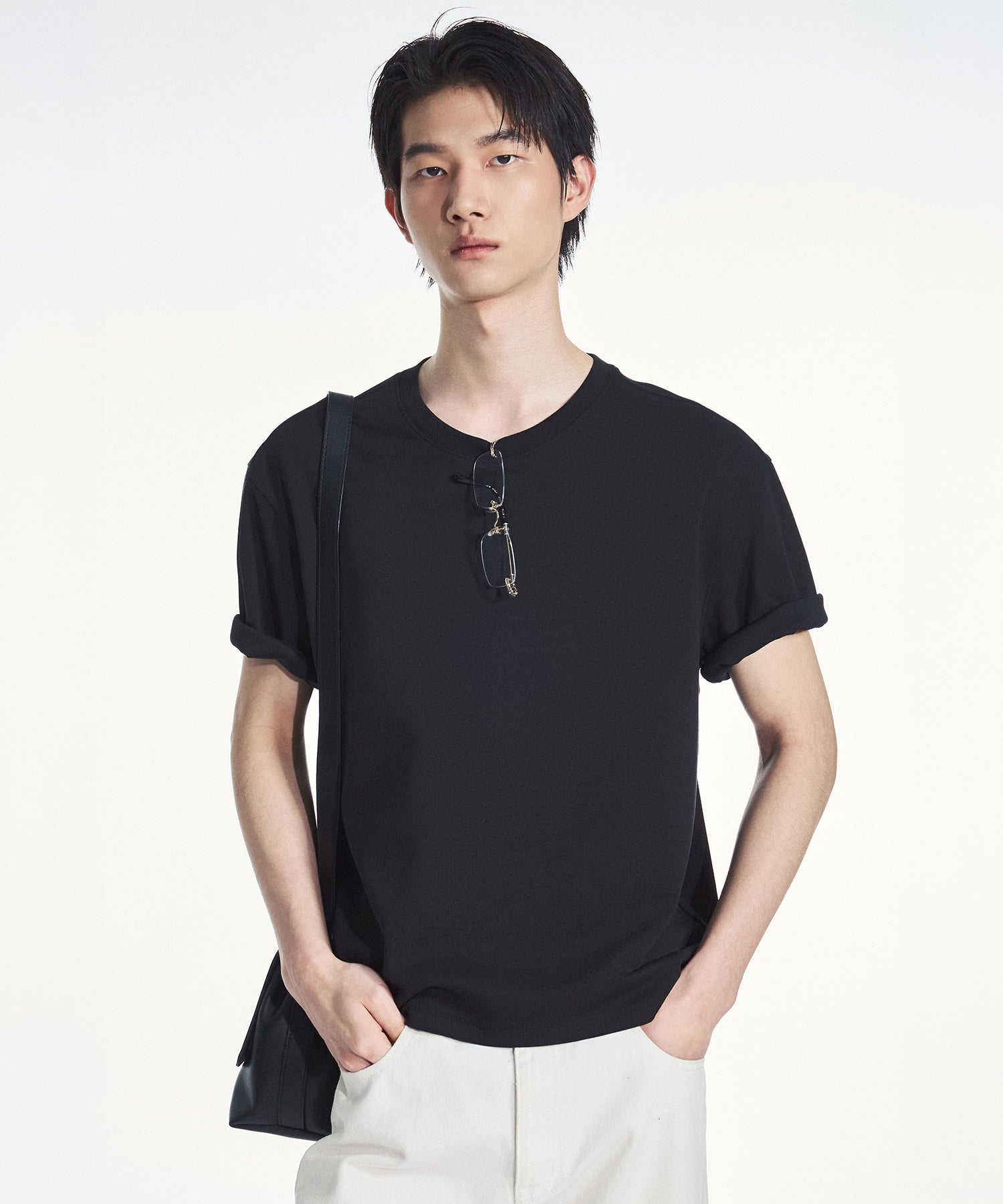 ミニマル クロップドTシャツ