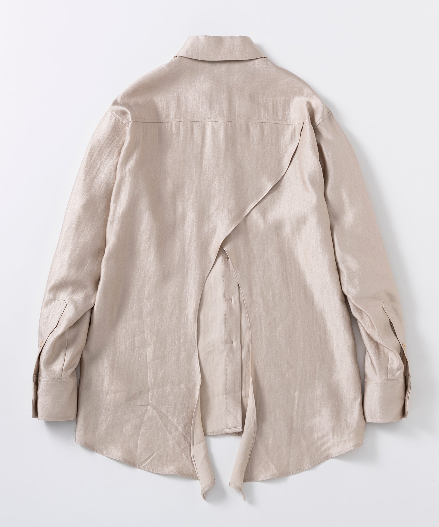 カットワークサテンブラウス