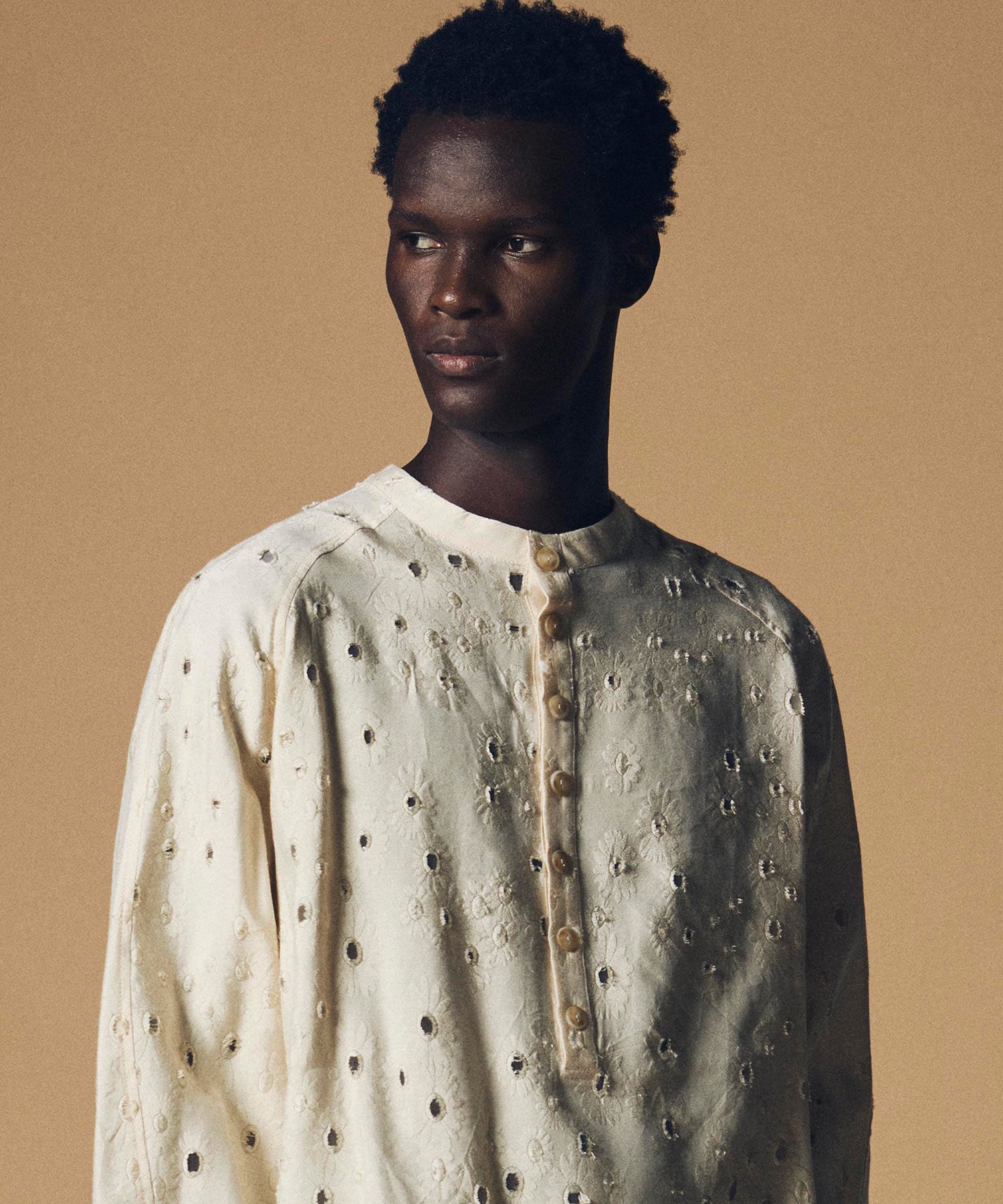 アイレットレース プルオーバーシャツ