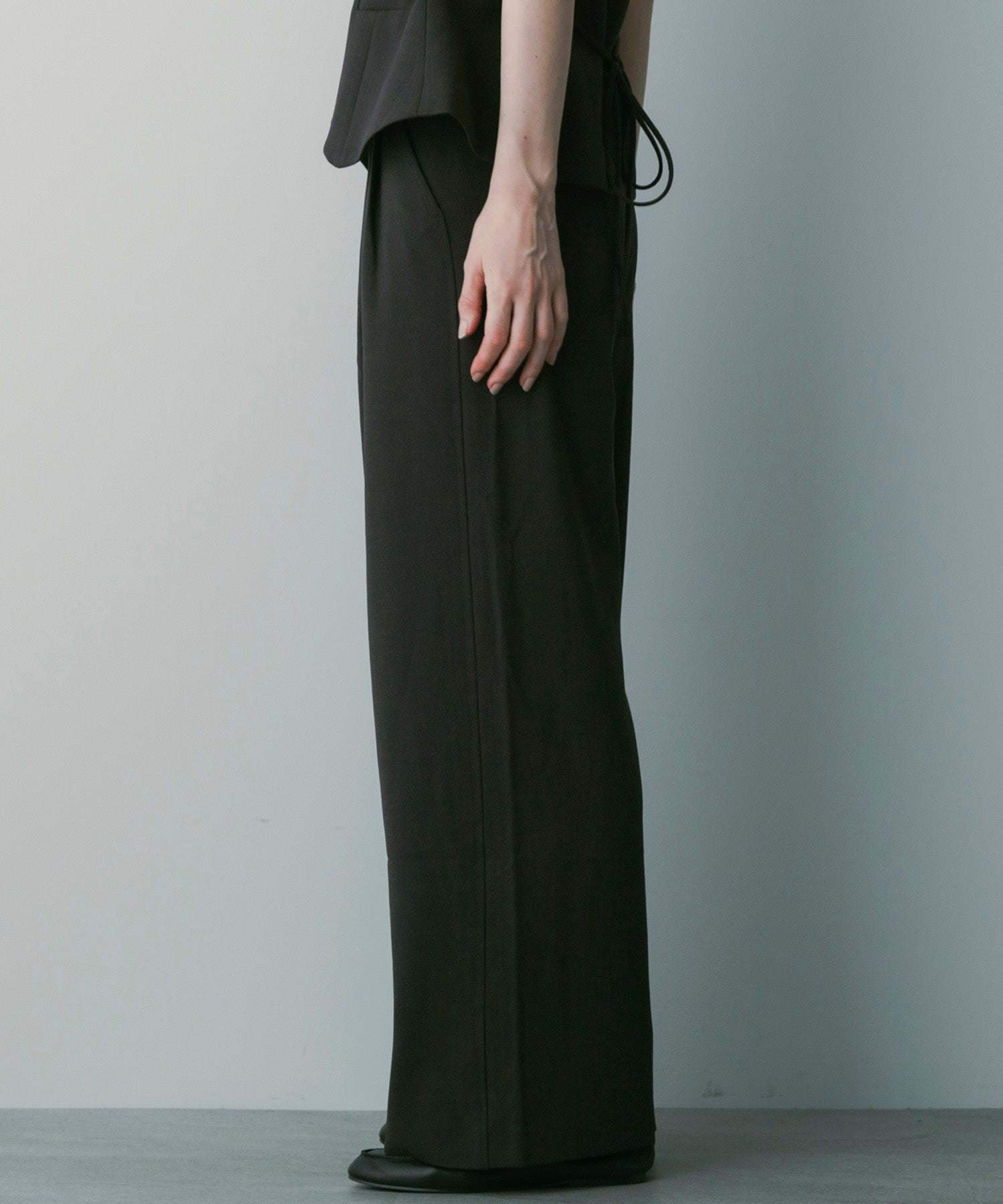 【3月中旬お届け予約商品】ハイウエスト ワイドスラックス