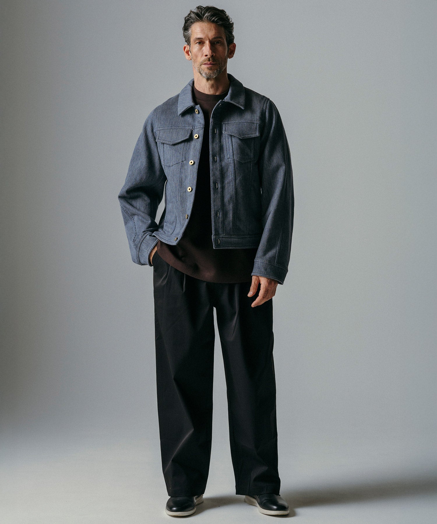 ハイウエスト ワンプリーツワイドパンツ