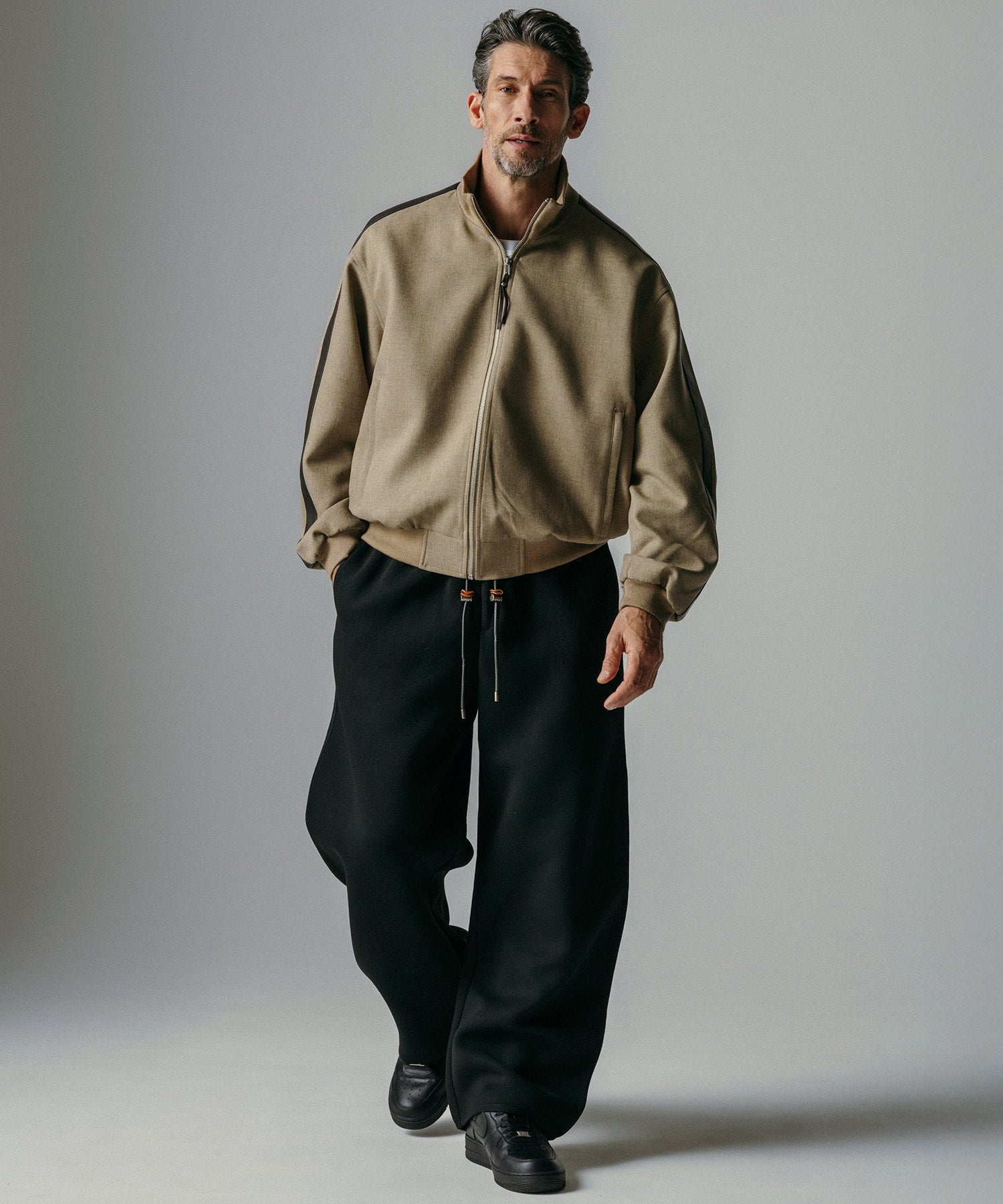 リラックス ワイドドロストパンツ