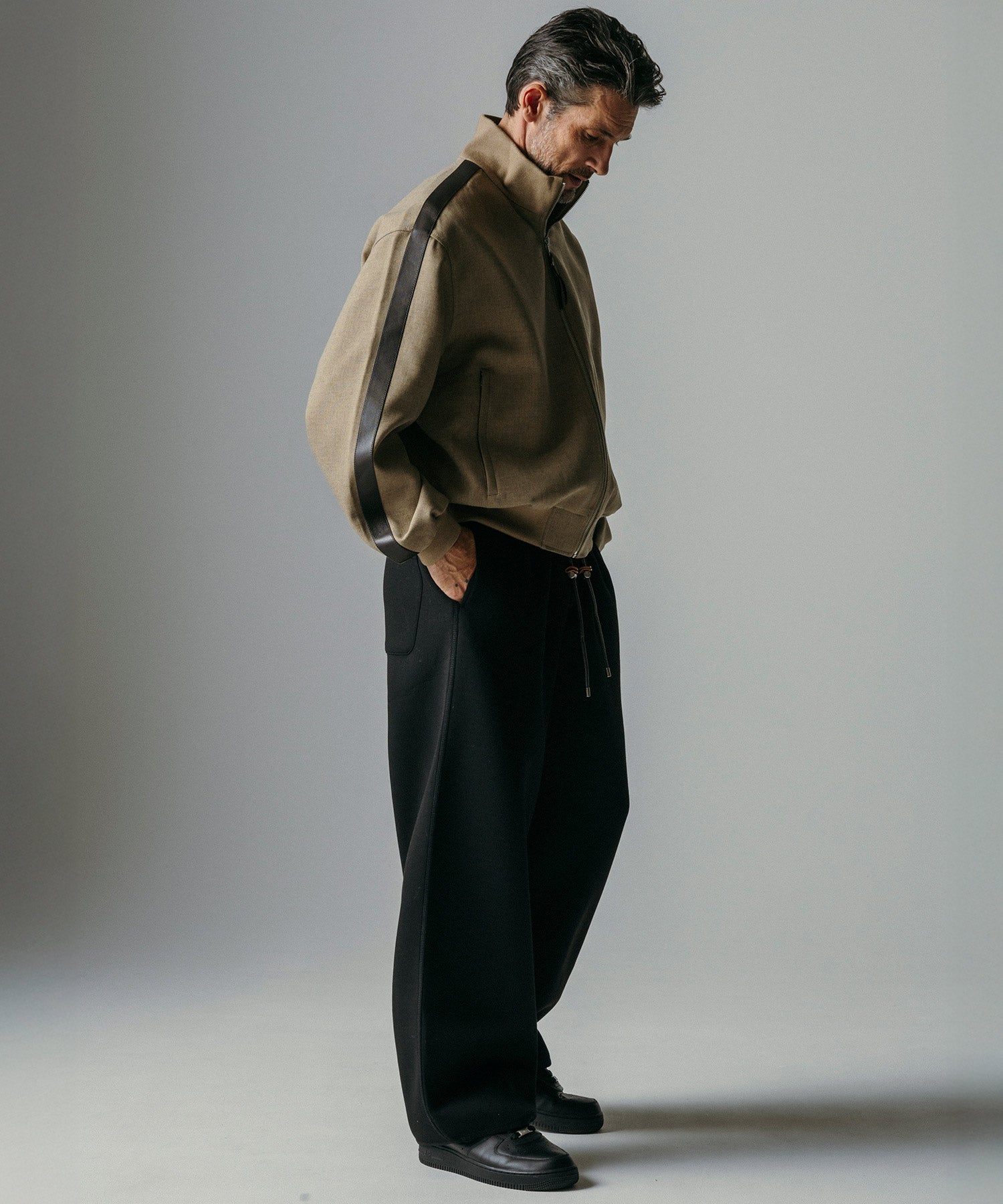 リラックス ワイドドロストパンツ