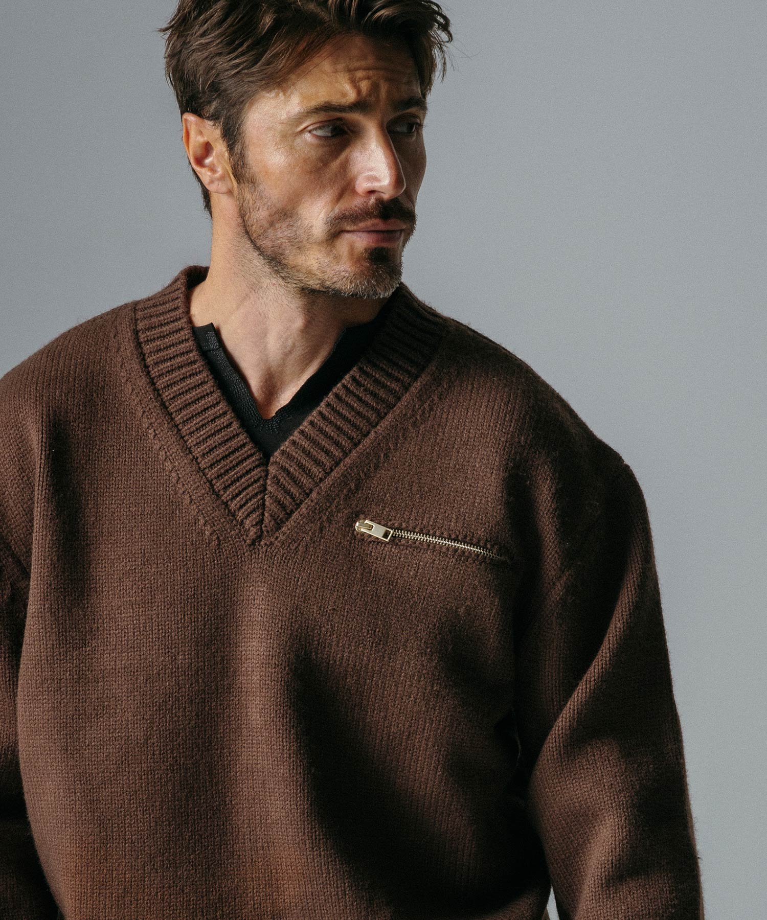 【12月上旬お届け予約商品】畦編み Vネック ジップアップニットプルオーバー