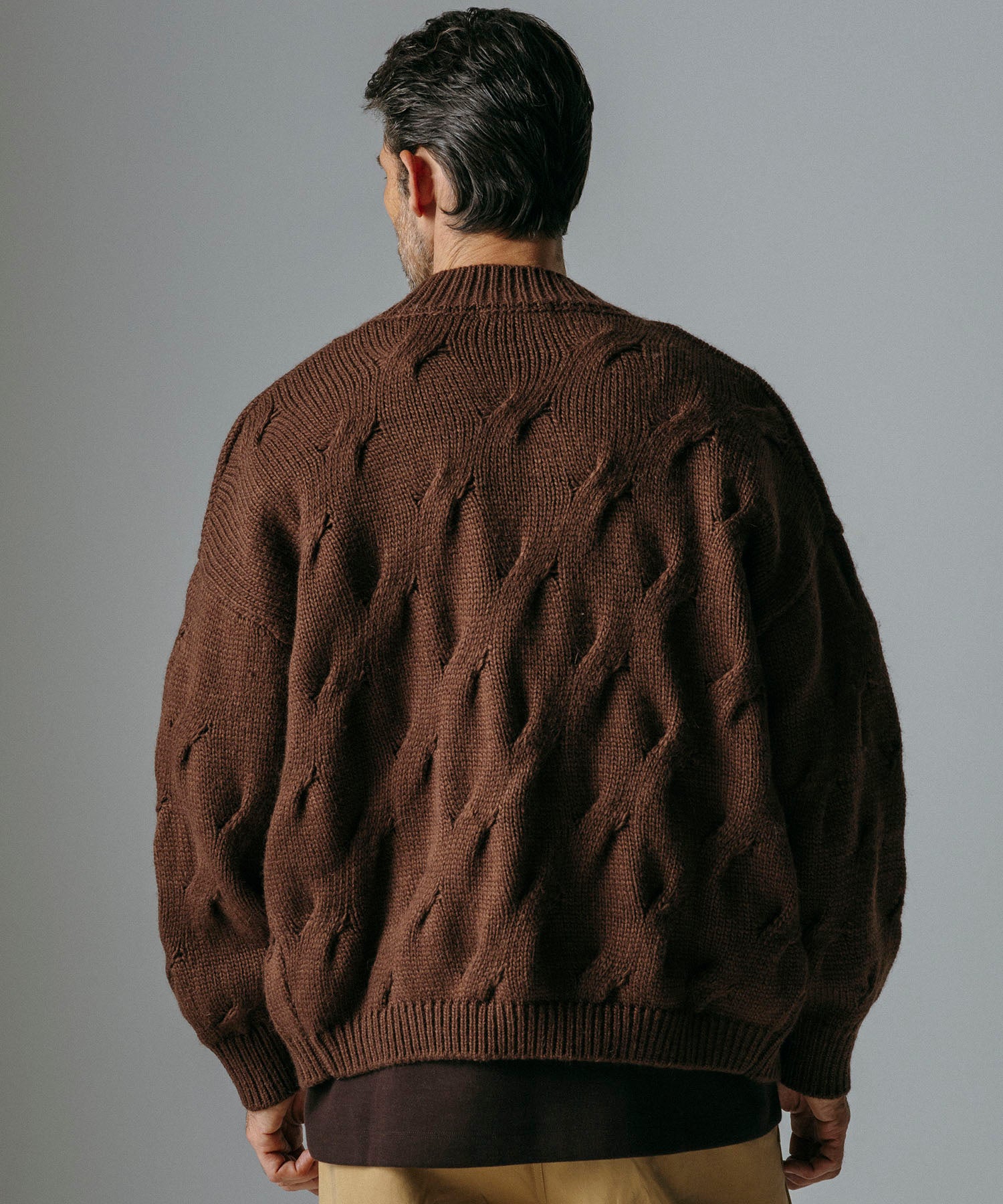 【12月上旬お届け予約商品】ケーブル透かし編み Vネックカーディガン