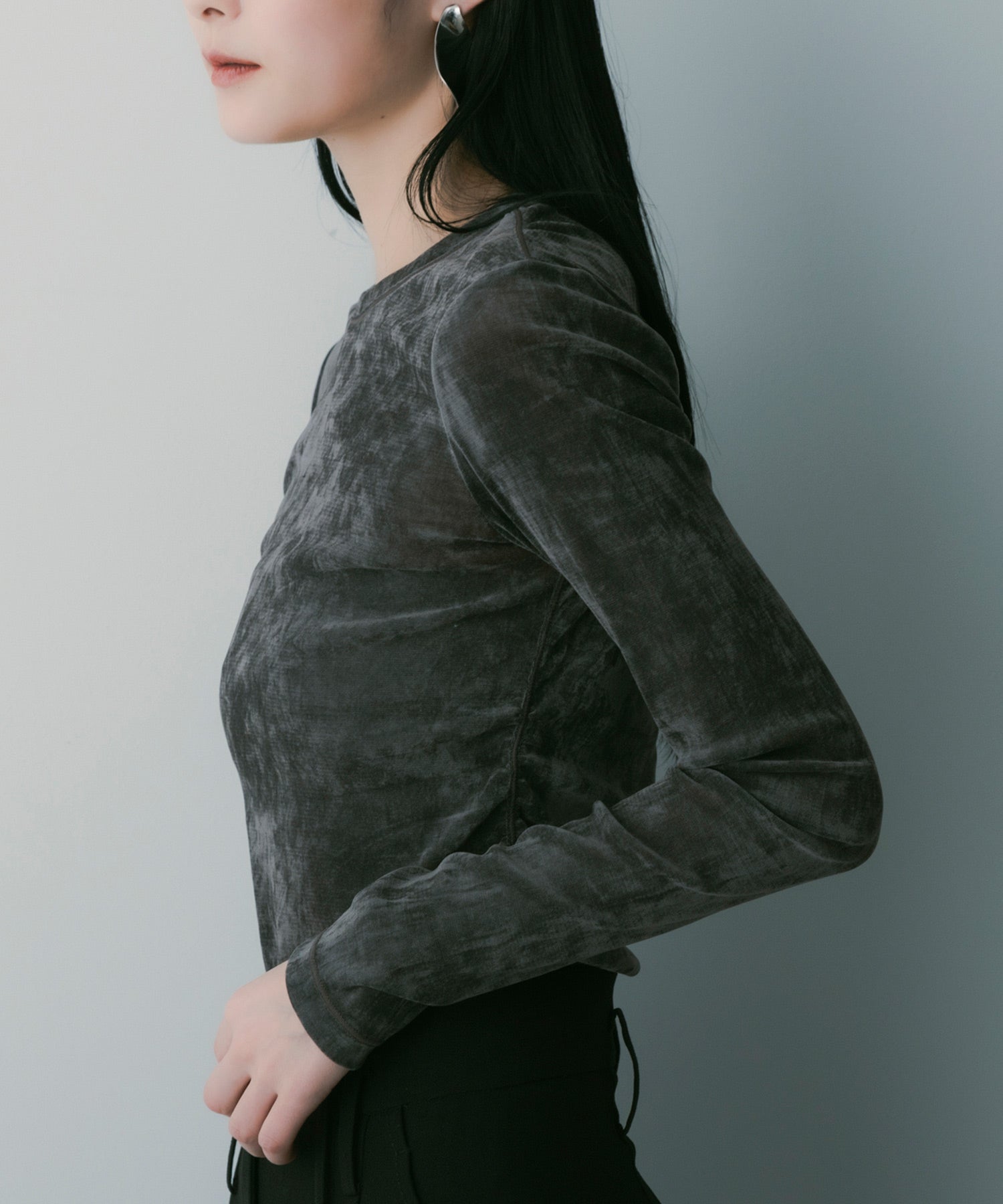 【3月中旬お届け予約商品】ロングスリーブ シアーベロアカットソー