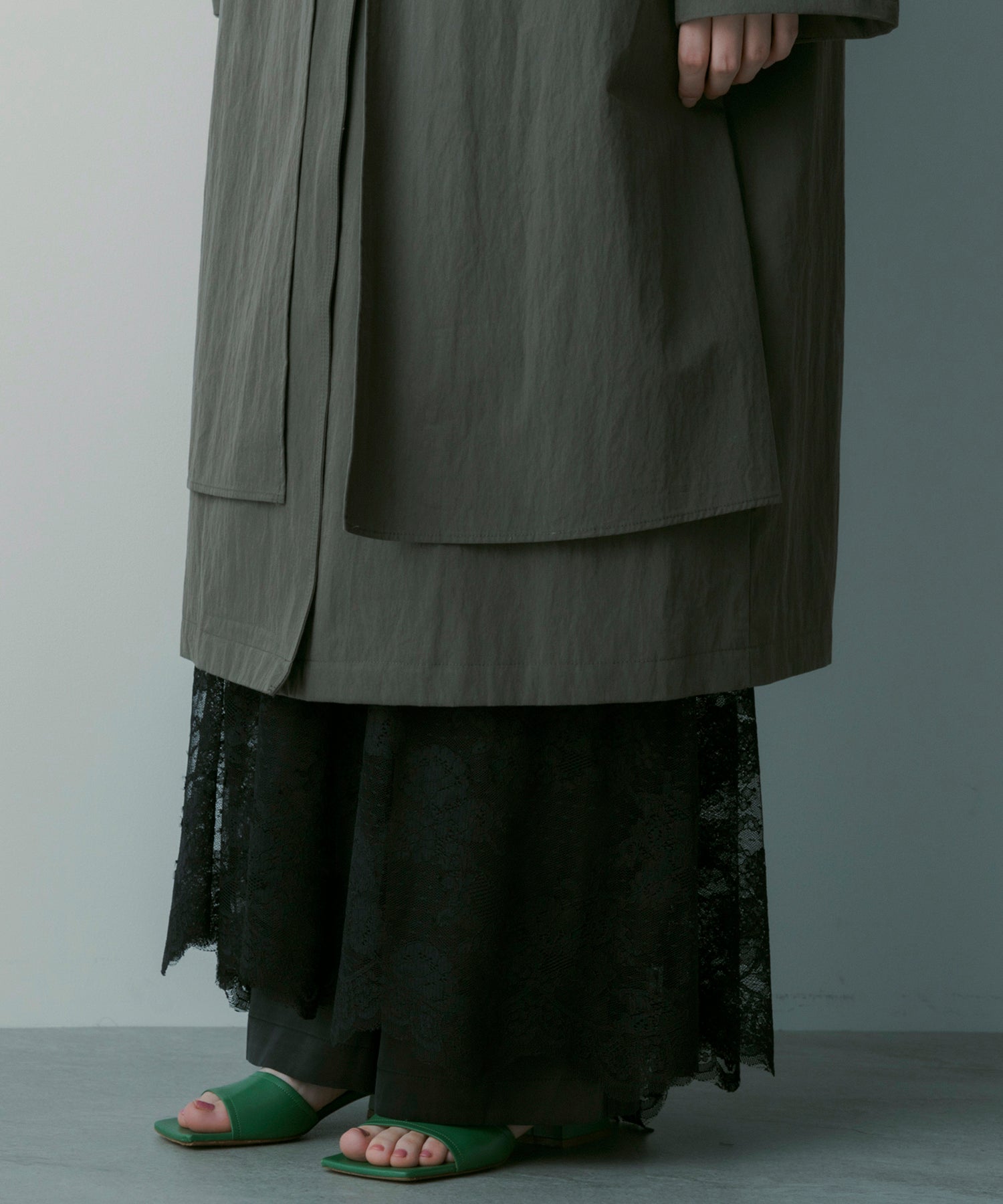 レイヤードロングコート