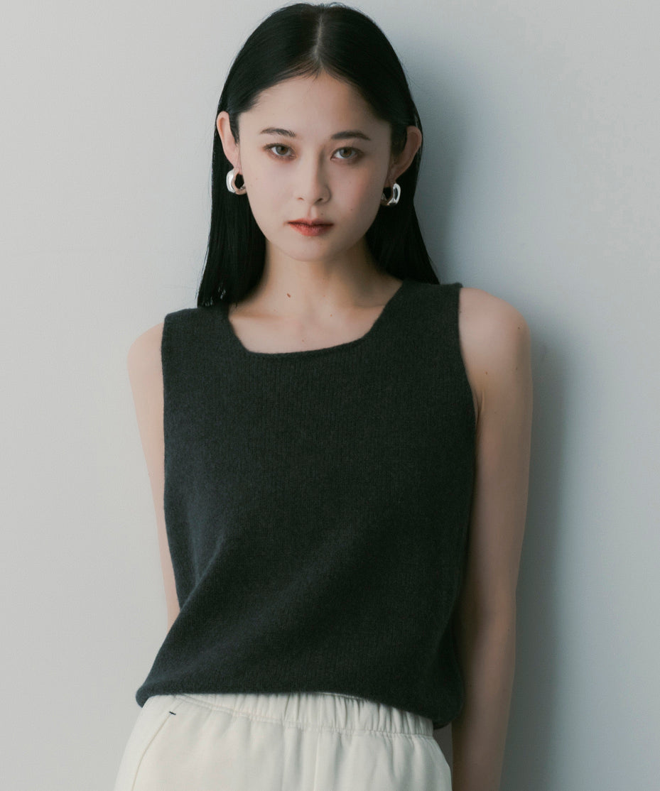 ウールニットベスト