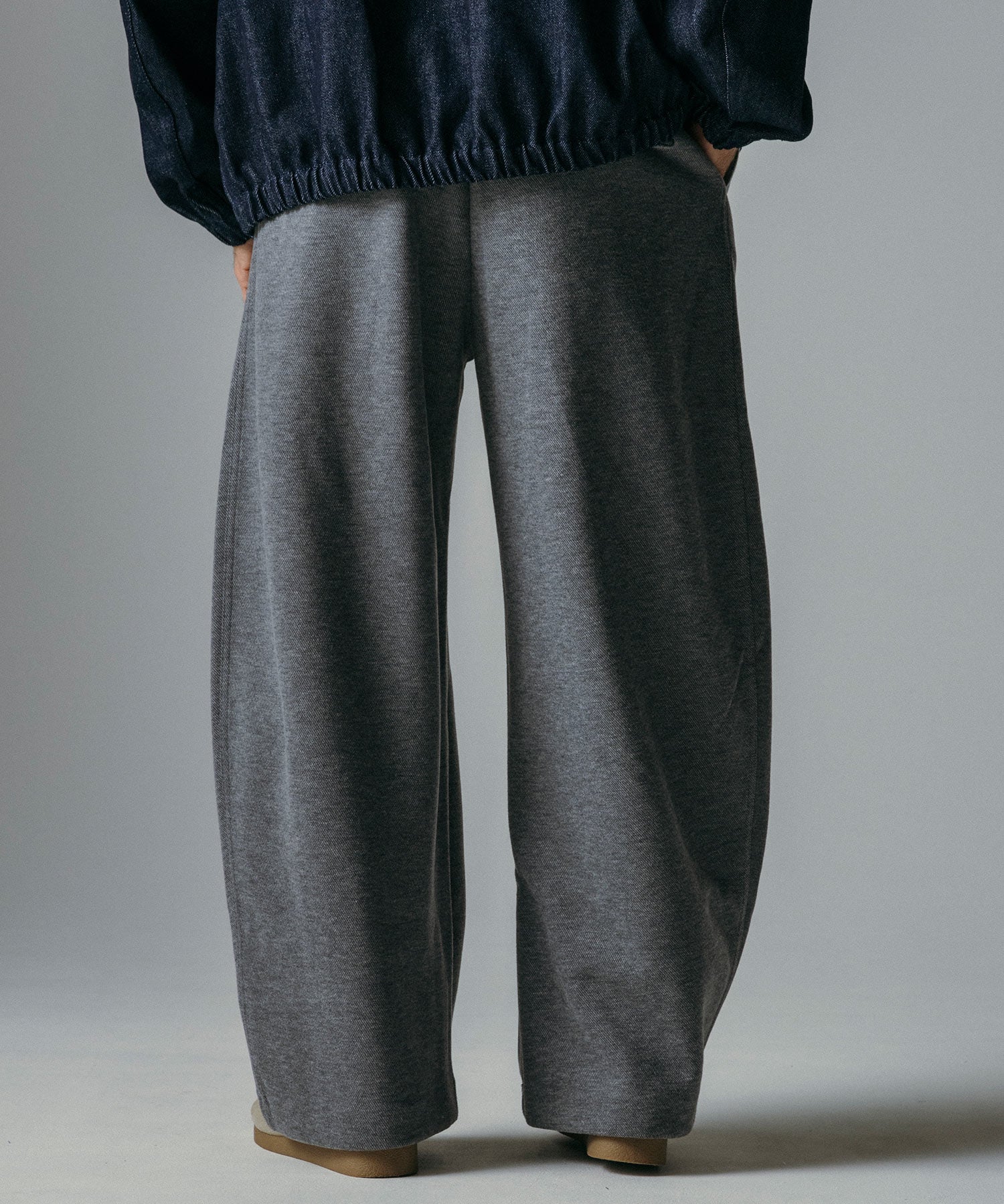 リラックスワイドパンツ