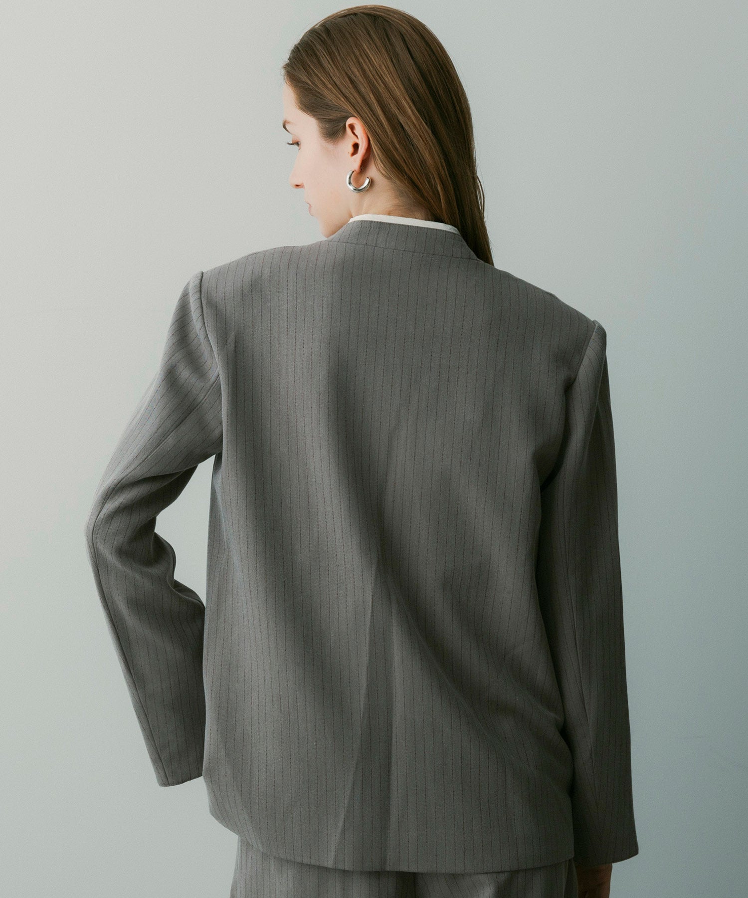 【12月中旬お届け予約商品】ストライプノーカラージャケット