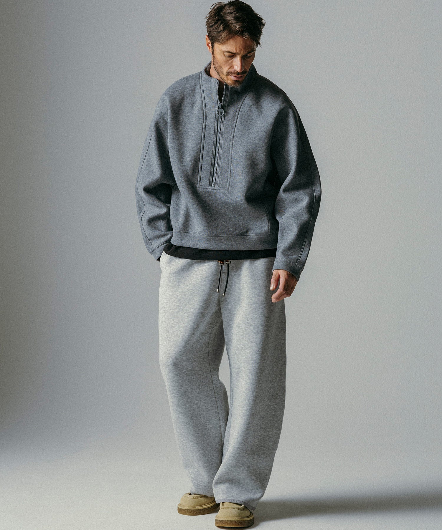 ハーフジップ モックネックプルオーバー