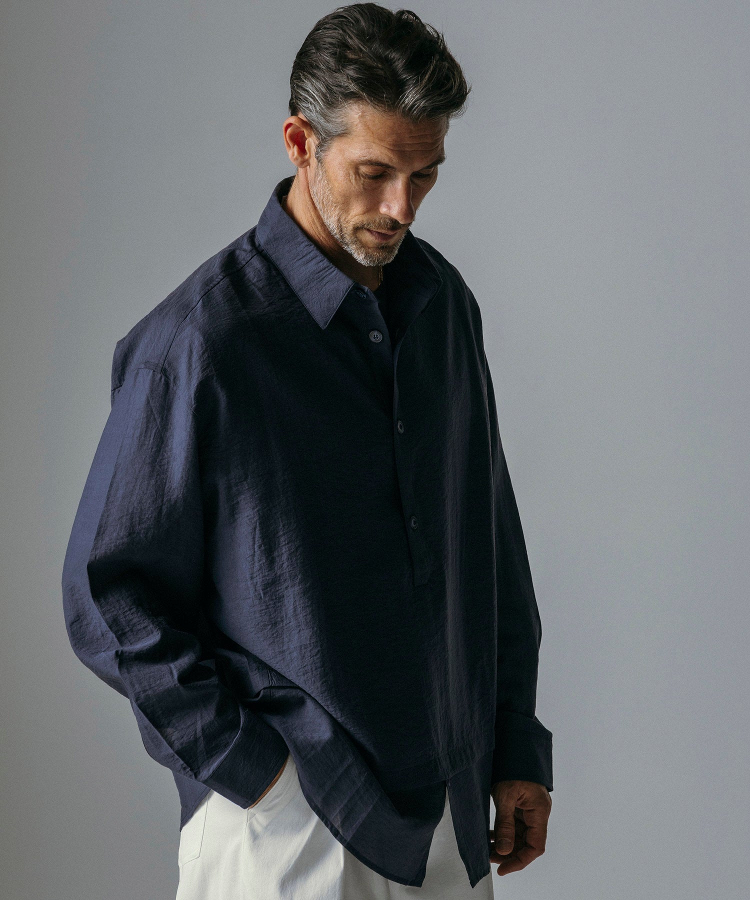 【12月上旬お届け予約商品】リネンブレンド スタンドカラー プルオーバーシャツ