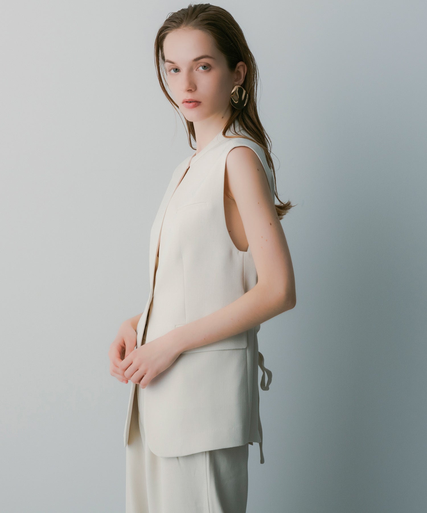 【3月中旬お届け予約商品】スタンドカラー ジレ