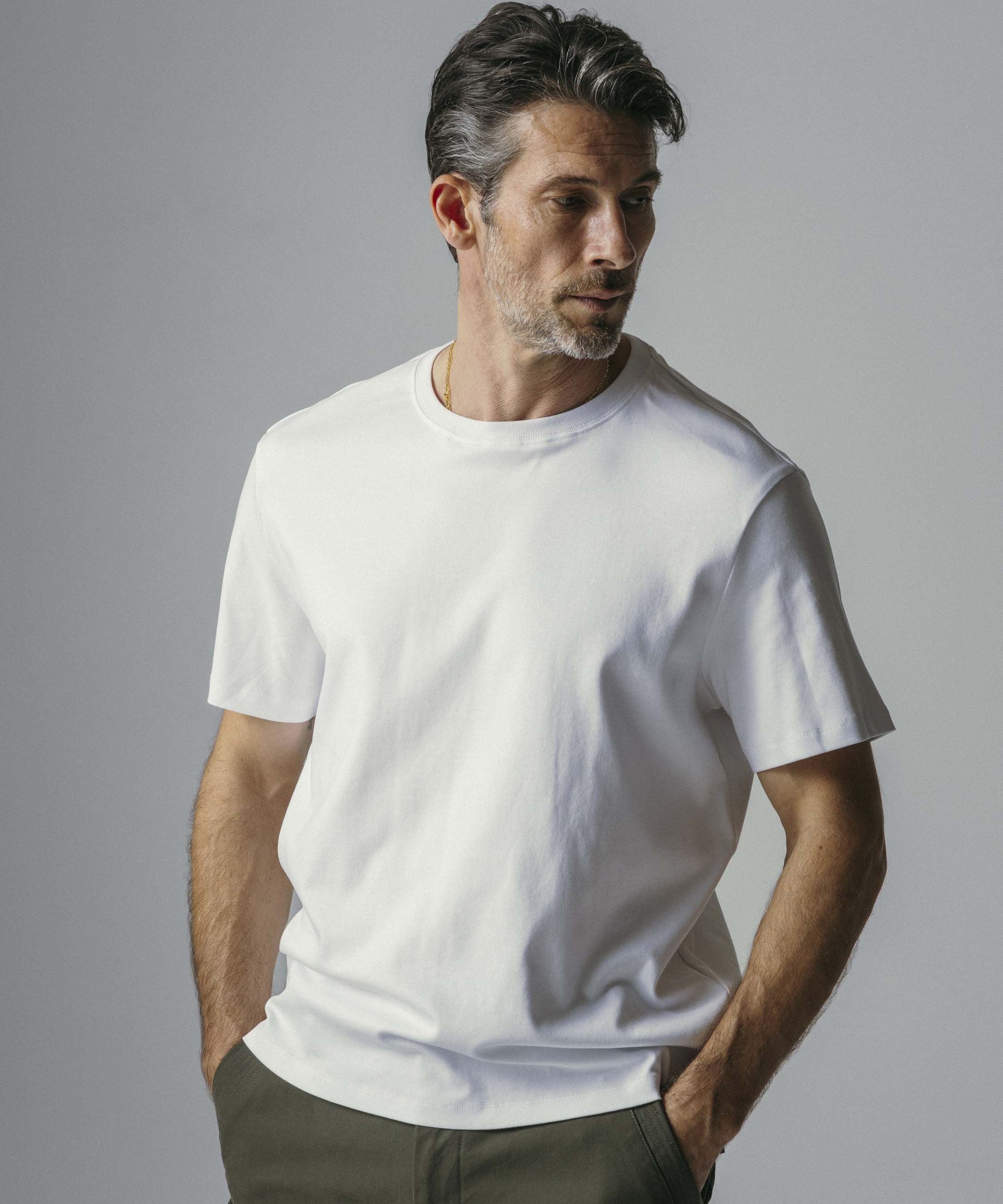 クルーネックTシャツ