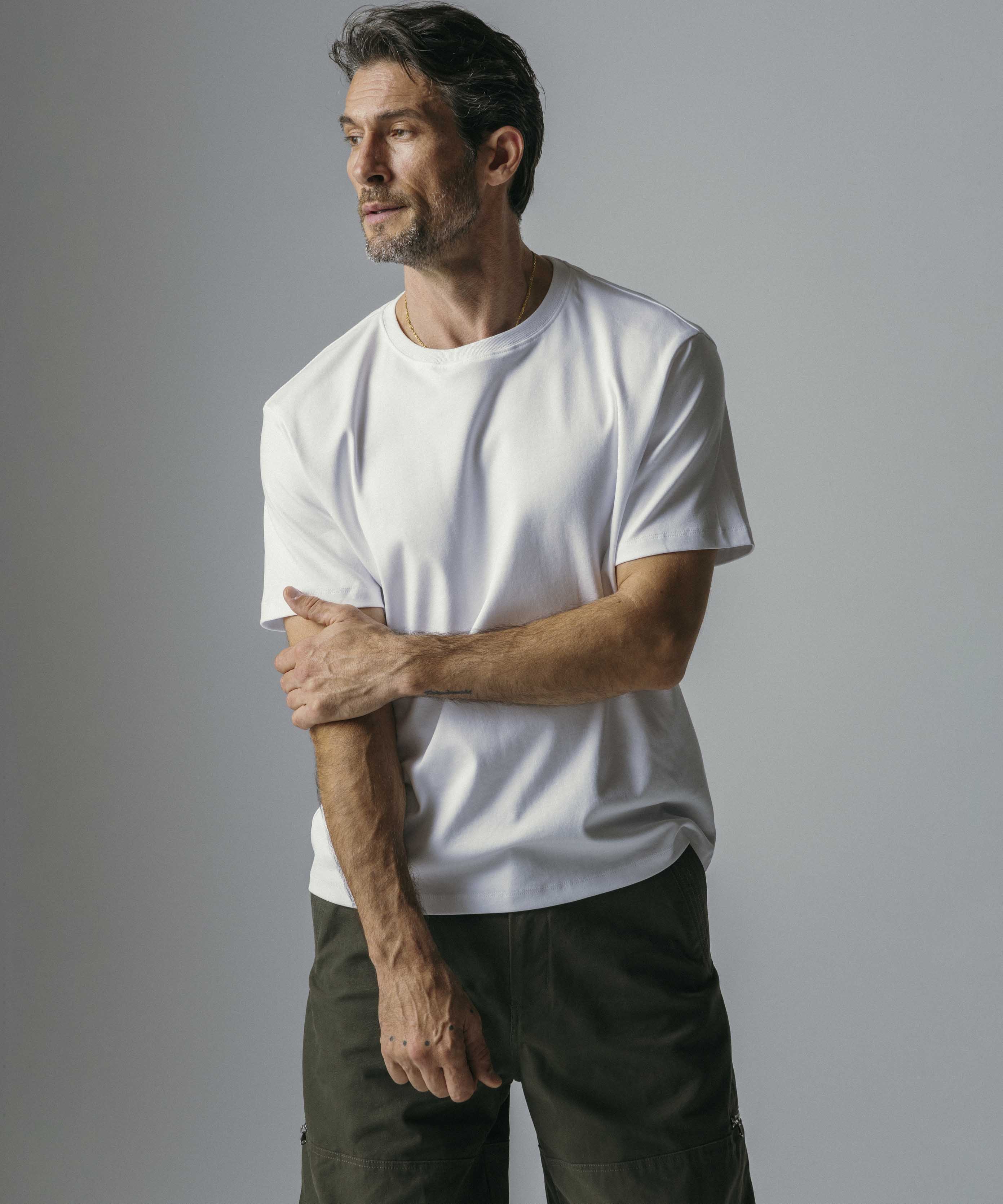 クルーネックTシャツ