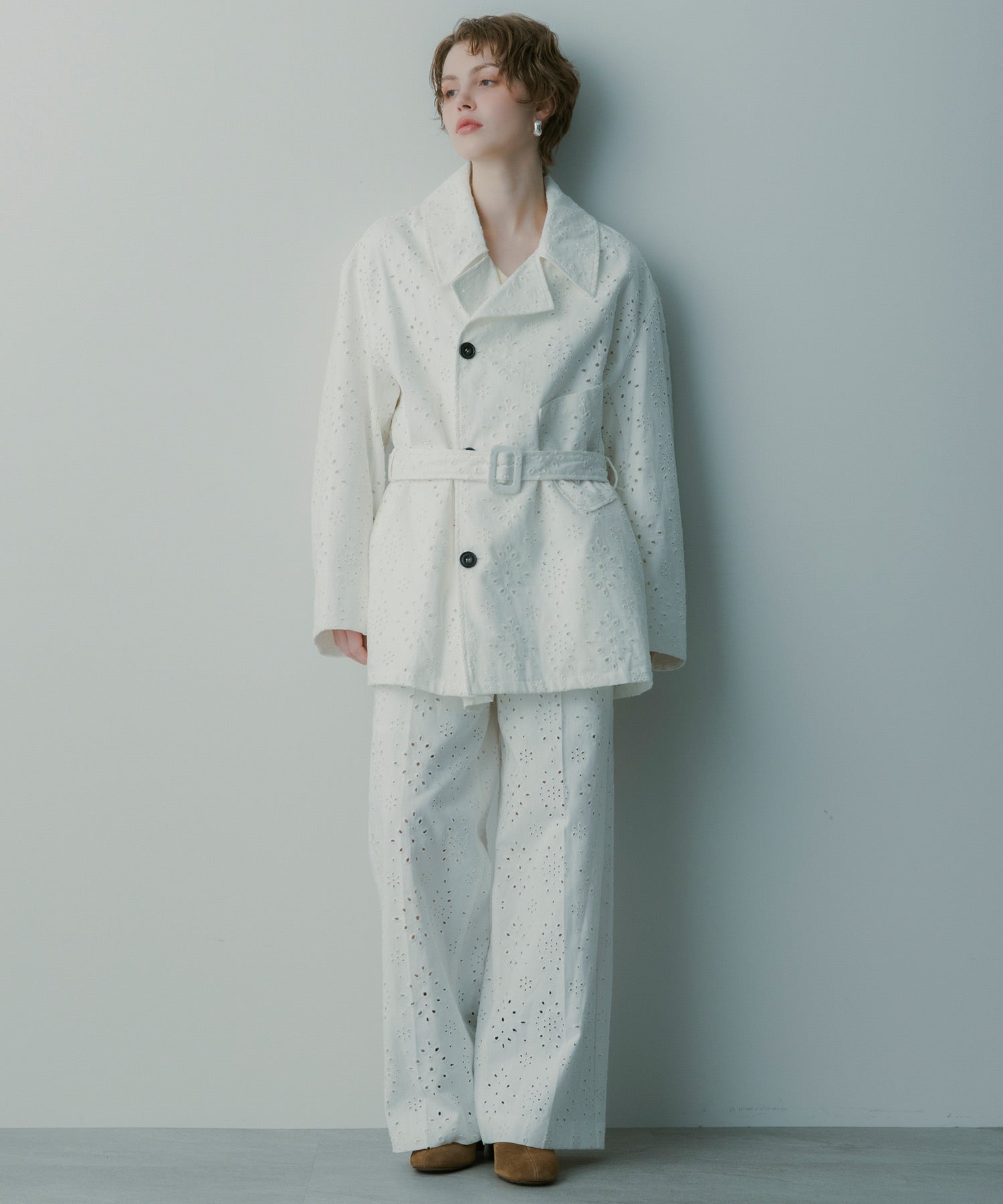 アイレットレース ワイドパンツ