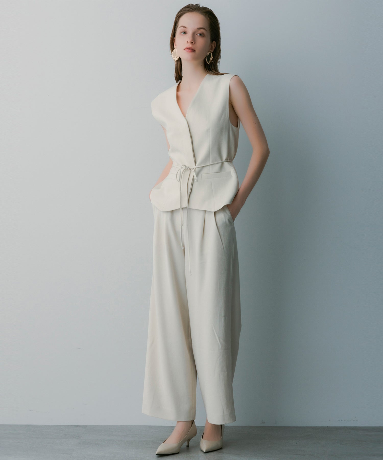 【3月中旬お届け予約商品】ノーカラー Vネックジレ